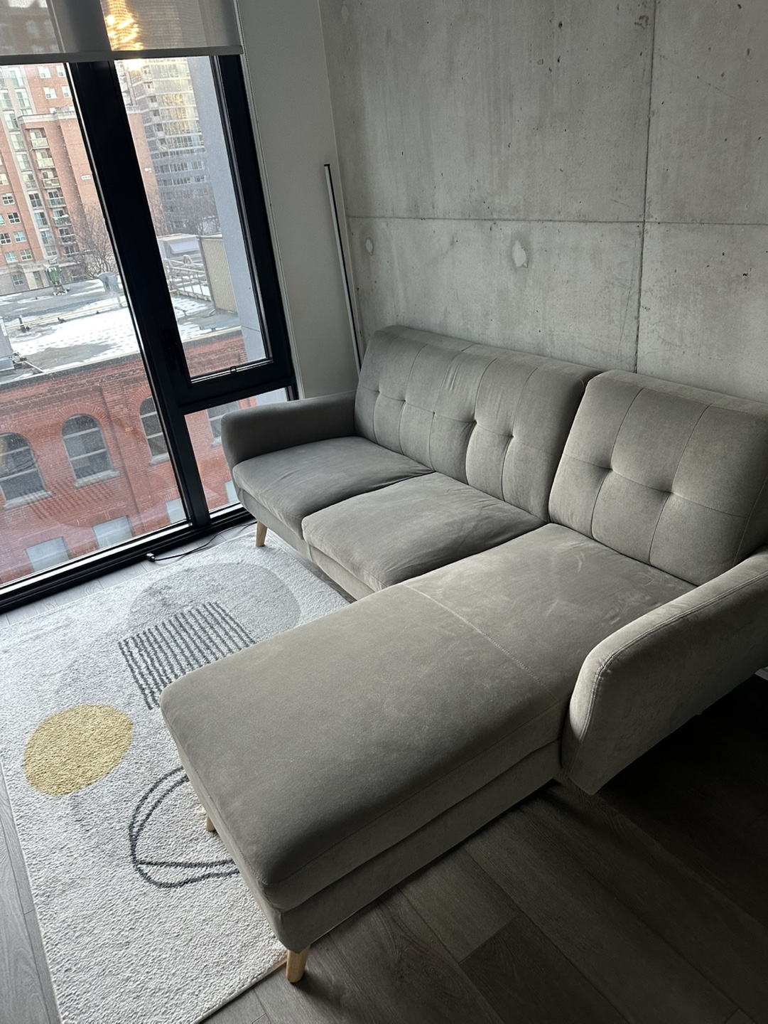 Structube sectional couch - fairly used. - photo 4