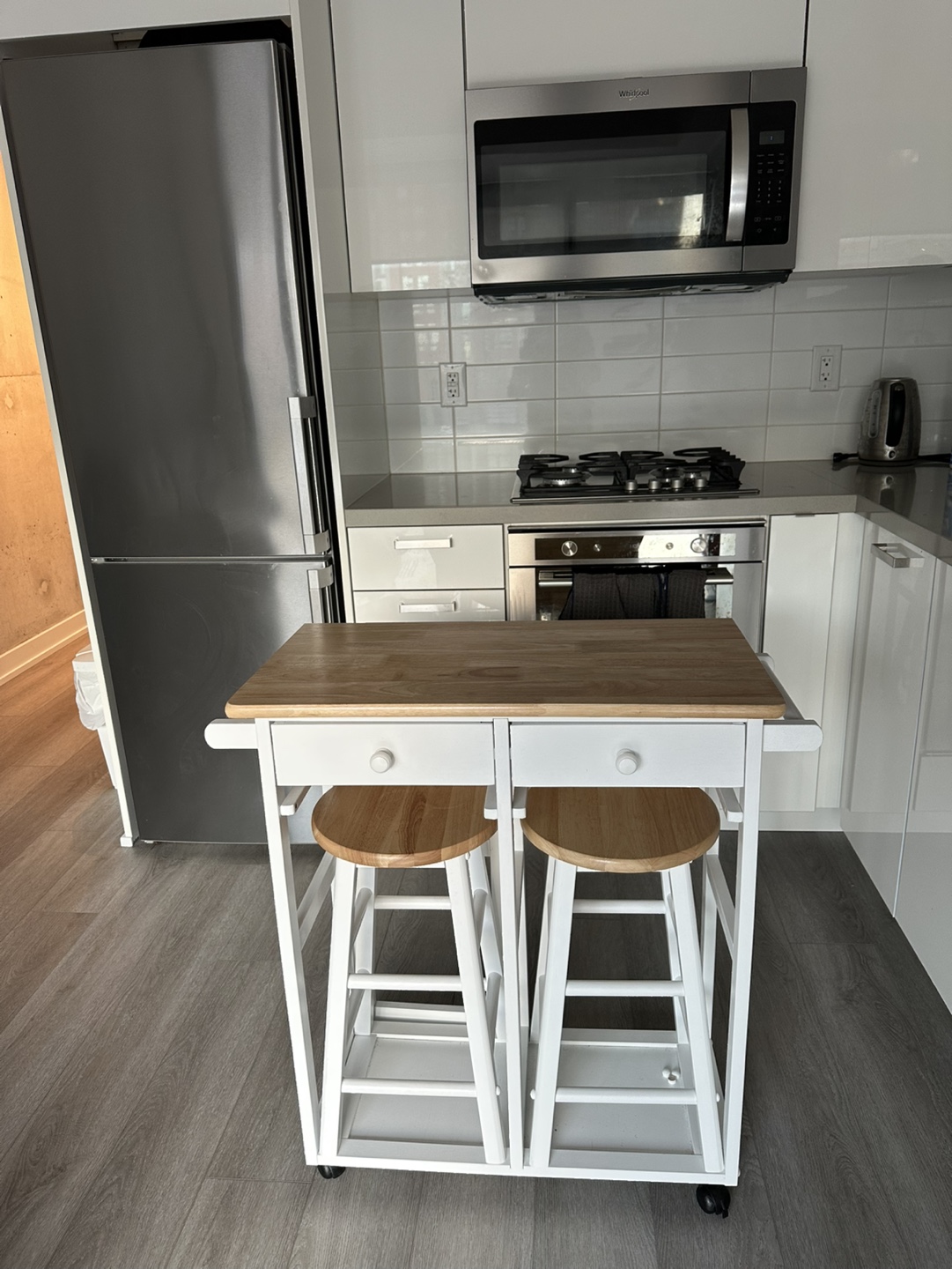 Kitchen Island with Two Stools
