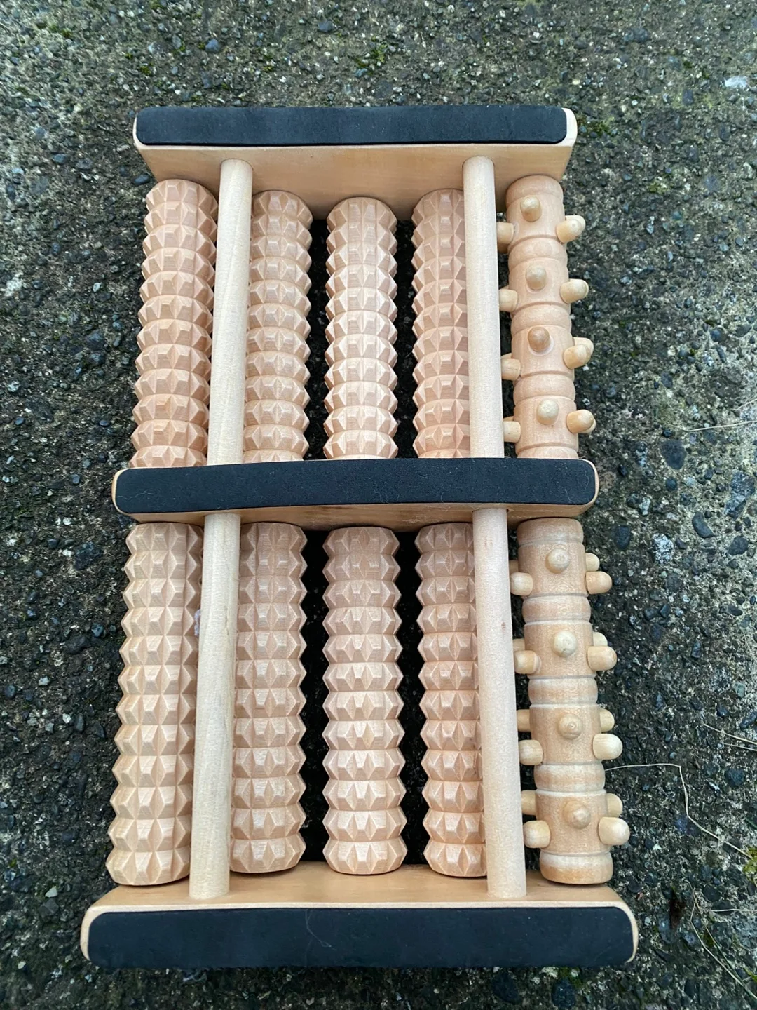 Stress Relief Wooden Foot Massager image indicator(2)