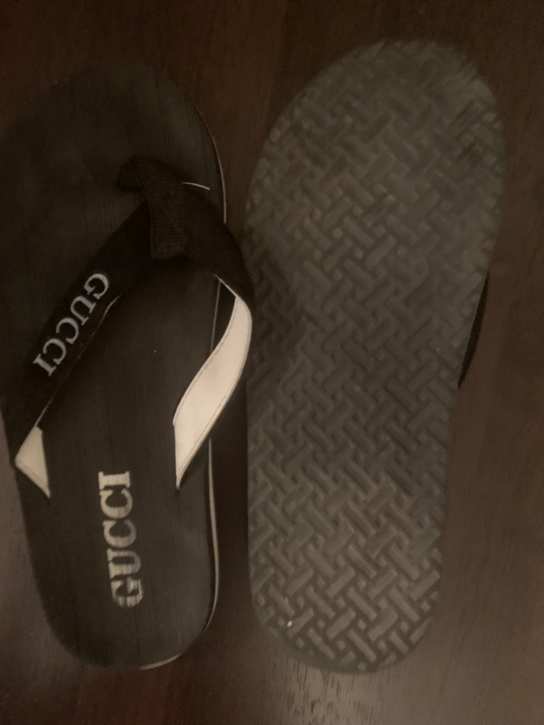 Gucci Flip-Flops - photo 2