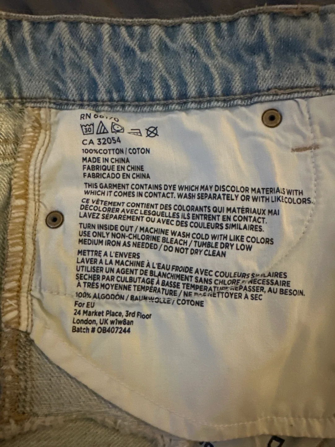 BDG Low Rise Dolphin Denim Shorts image indicator(3)