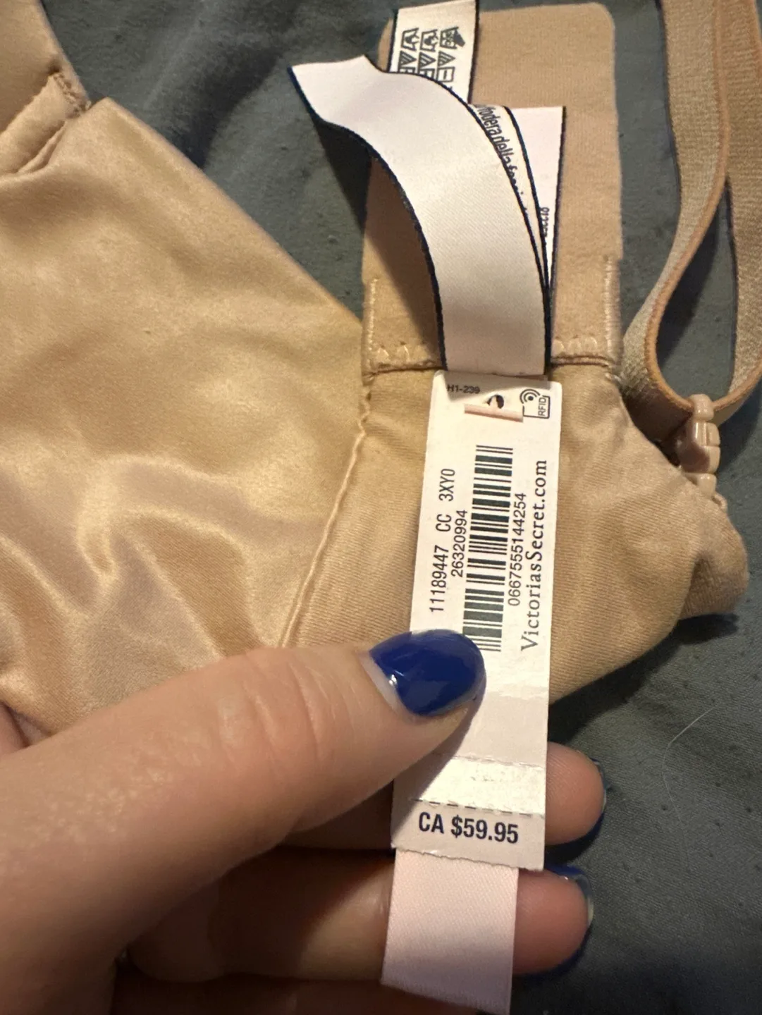 Victoria's Secret Lightly Lined 34D Bra image indicator(2)