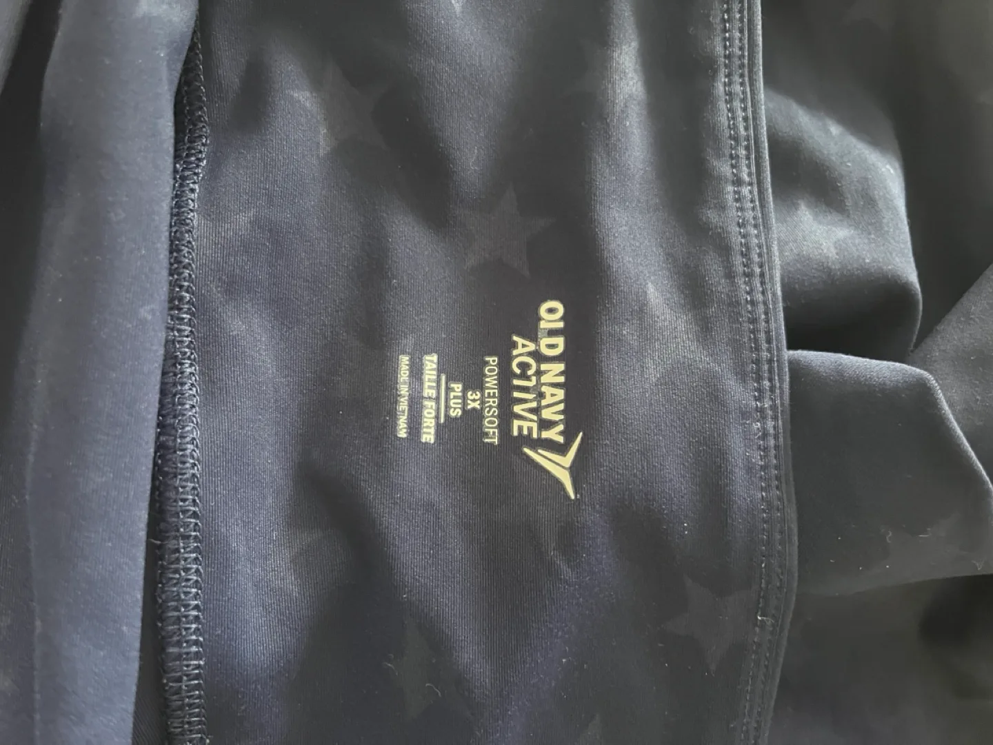 Old Navy Active PowerSoft Plus Size Star Print Shorts image indicator(2)