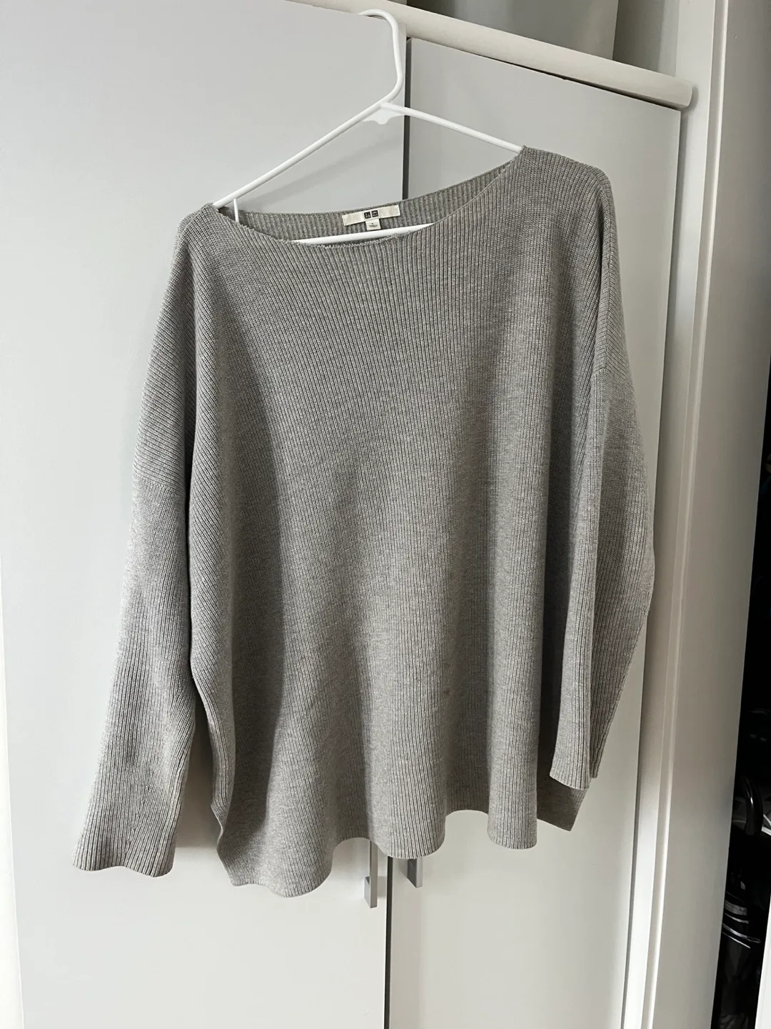 UNIQLO Gray Ribbed Knit Sweater Size L thumbnail