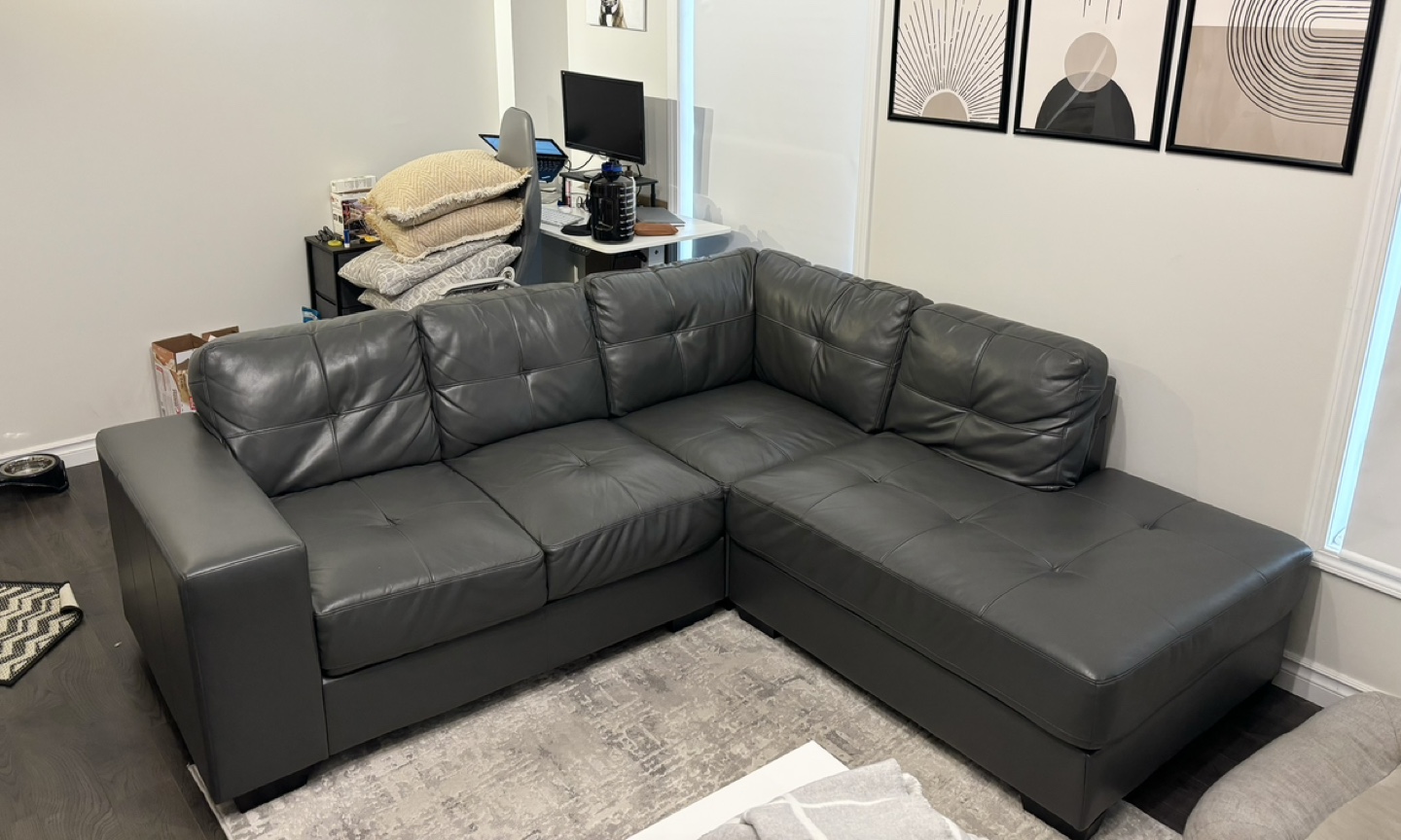 3-Piece Leather Sectional Sofa with Chaise / Grey / Right Facing