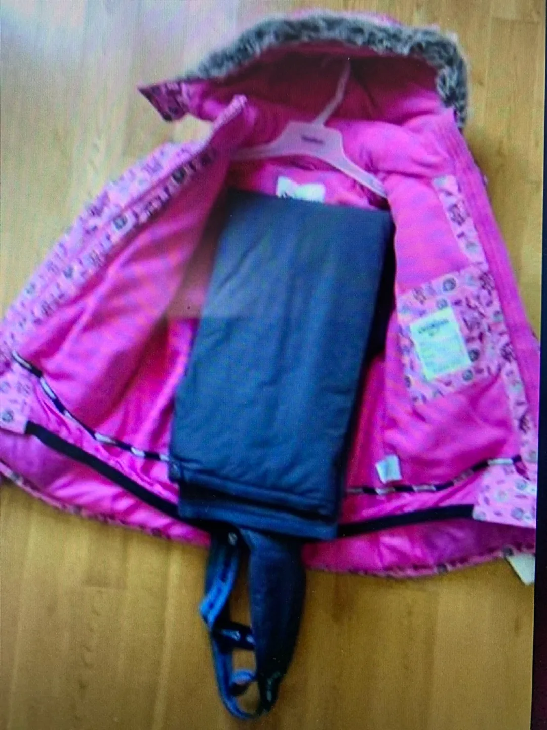 NEW OshKosh B'gosh Girls' Winter Snowsuit Set Size 14 image indicator(3)