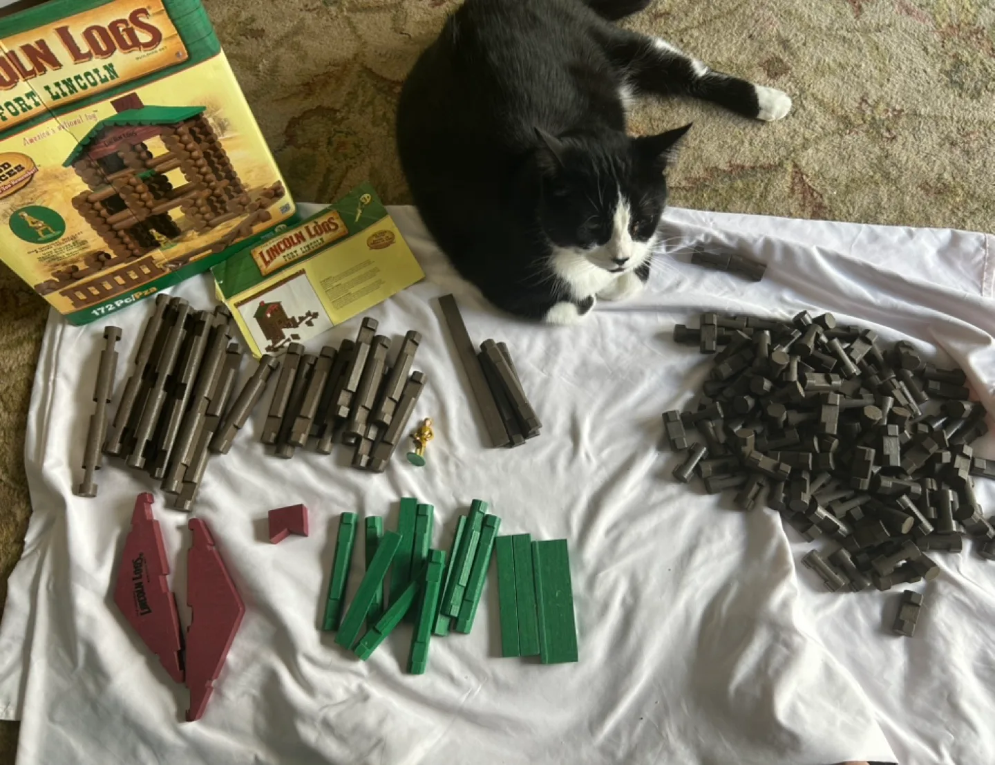 Lincoln Logs Fort Lincoln Building Set - 172 Pieces image indicator(2)