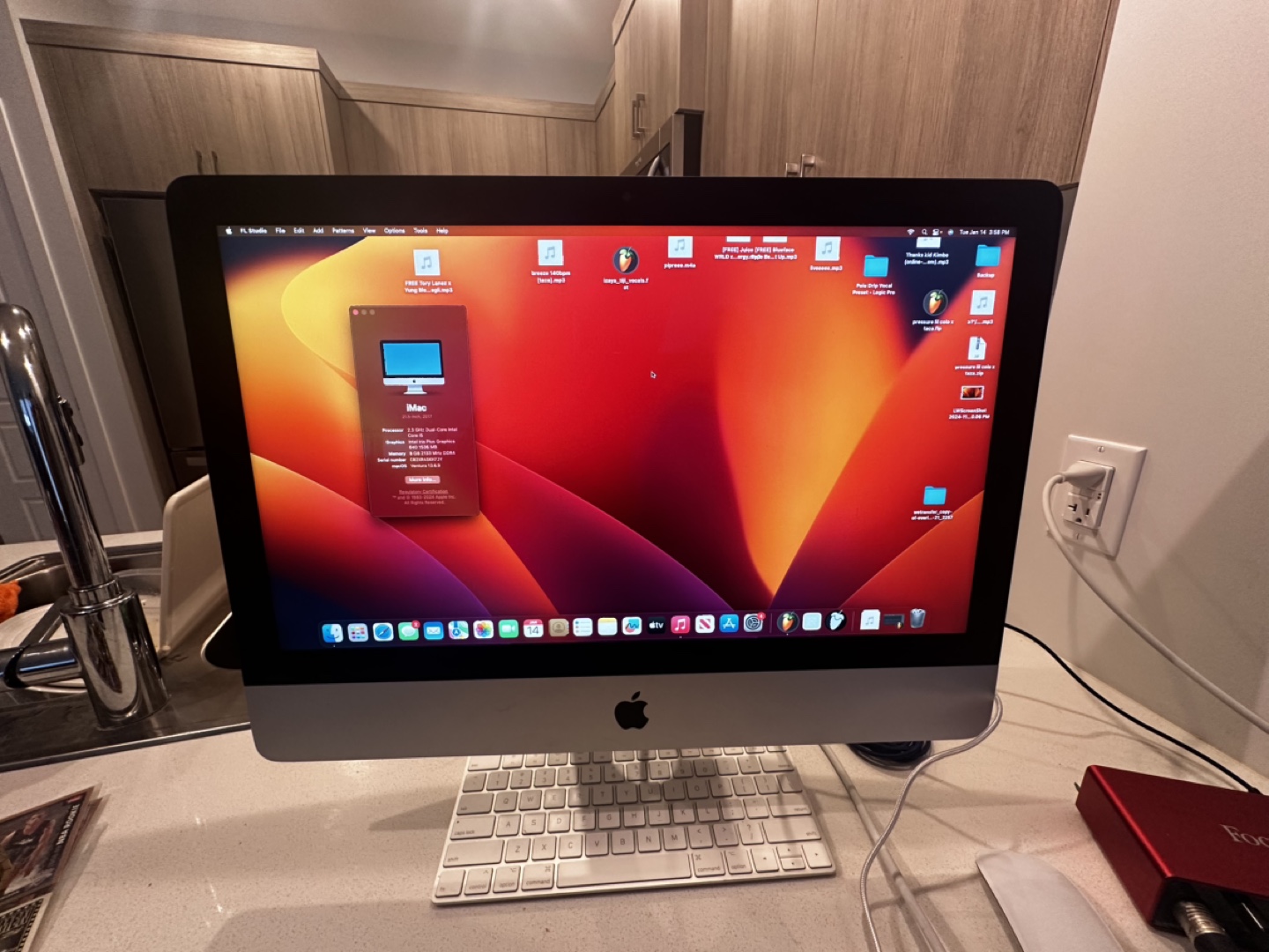 21.5-inch iMac 2017 - 8GB RAM, 1TB HDD - photo 3