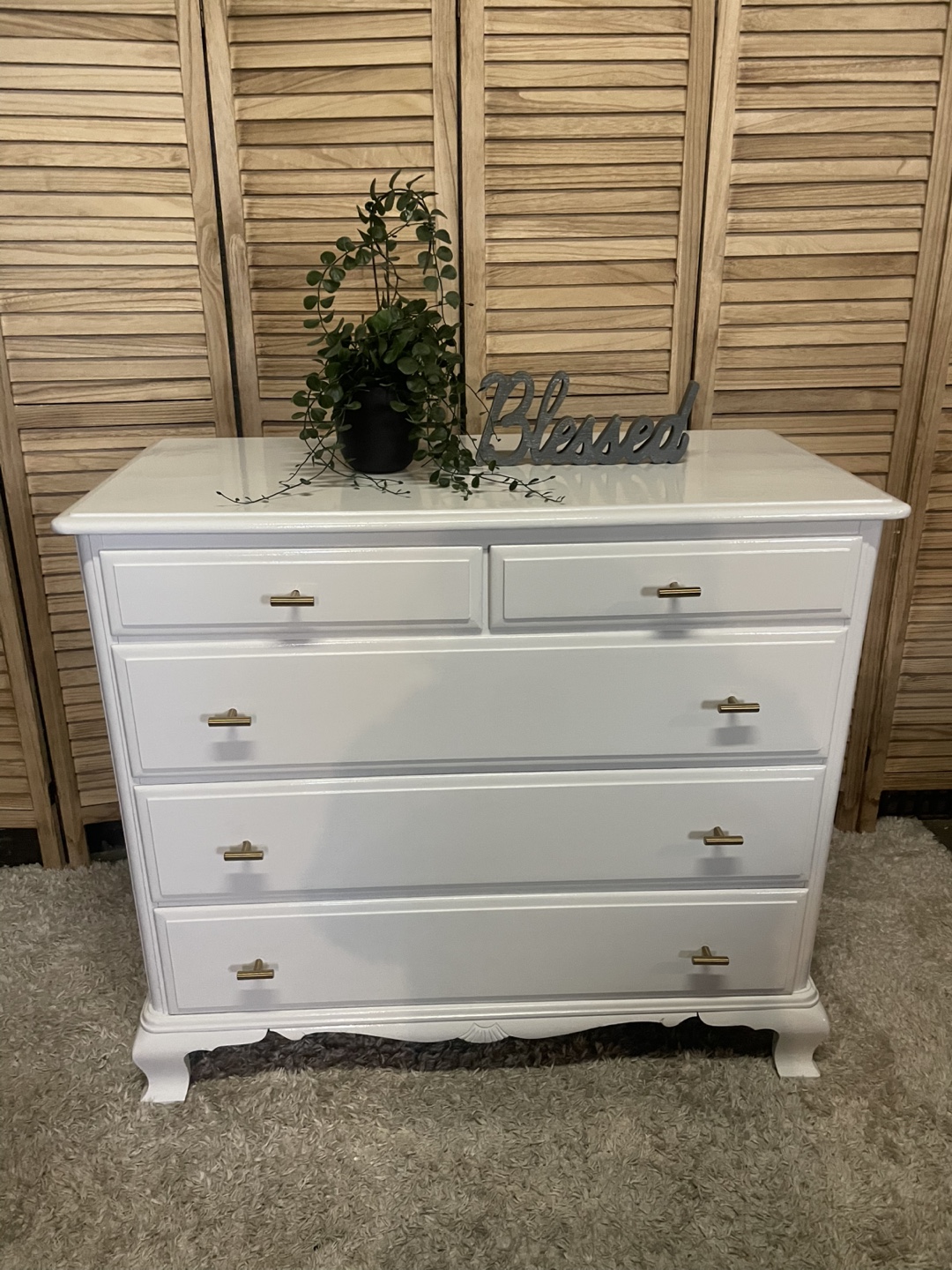 Walter E Smith Dresser - photo 4