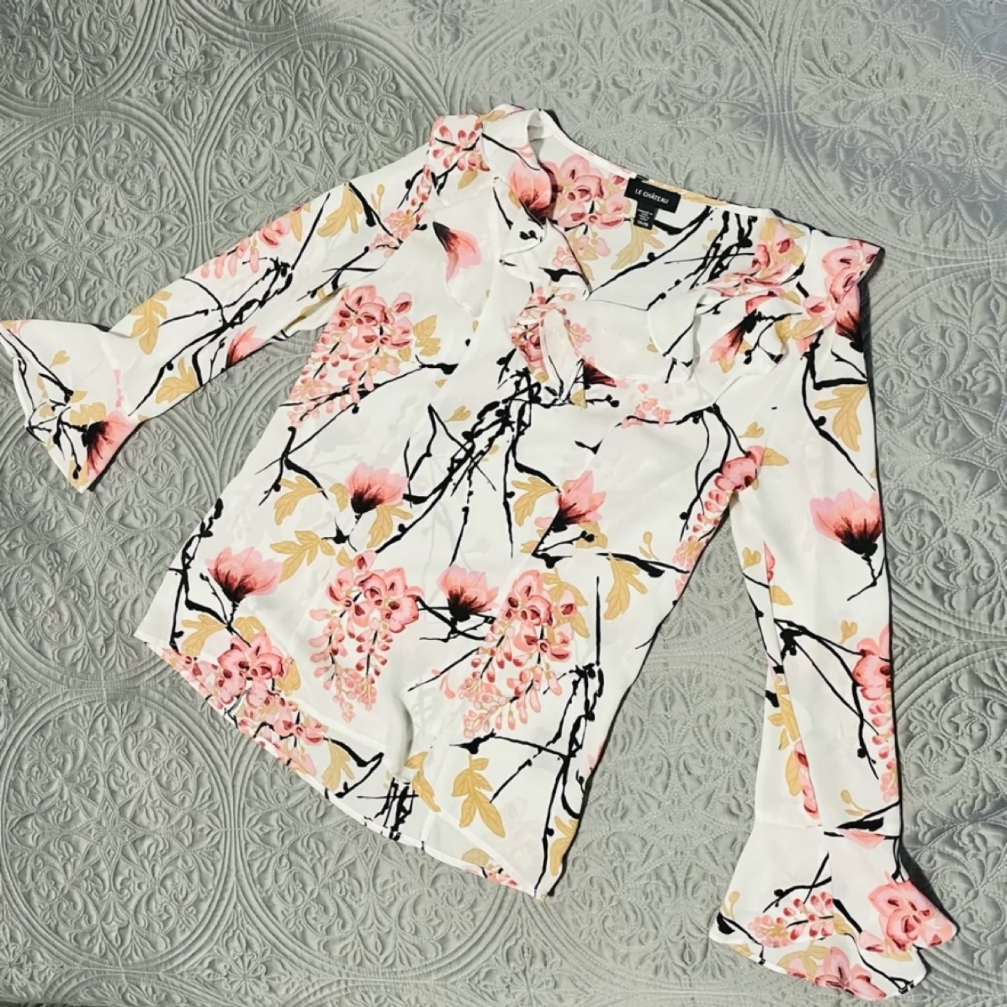 Le Chateau Floral Print Crêpe de Chine V- Neck Blouse image indicator(2)