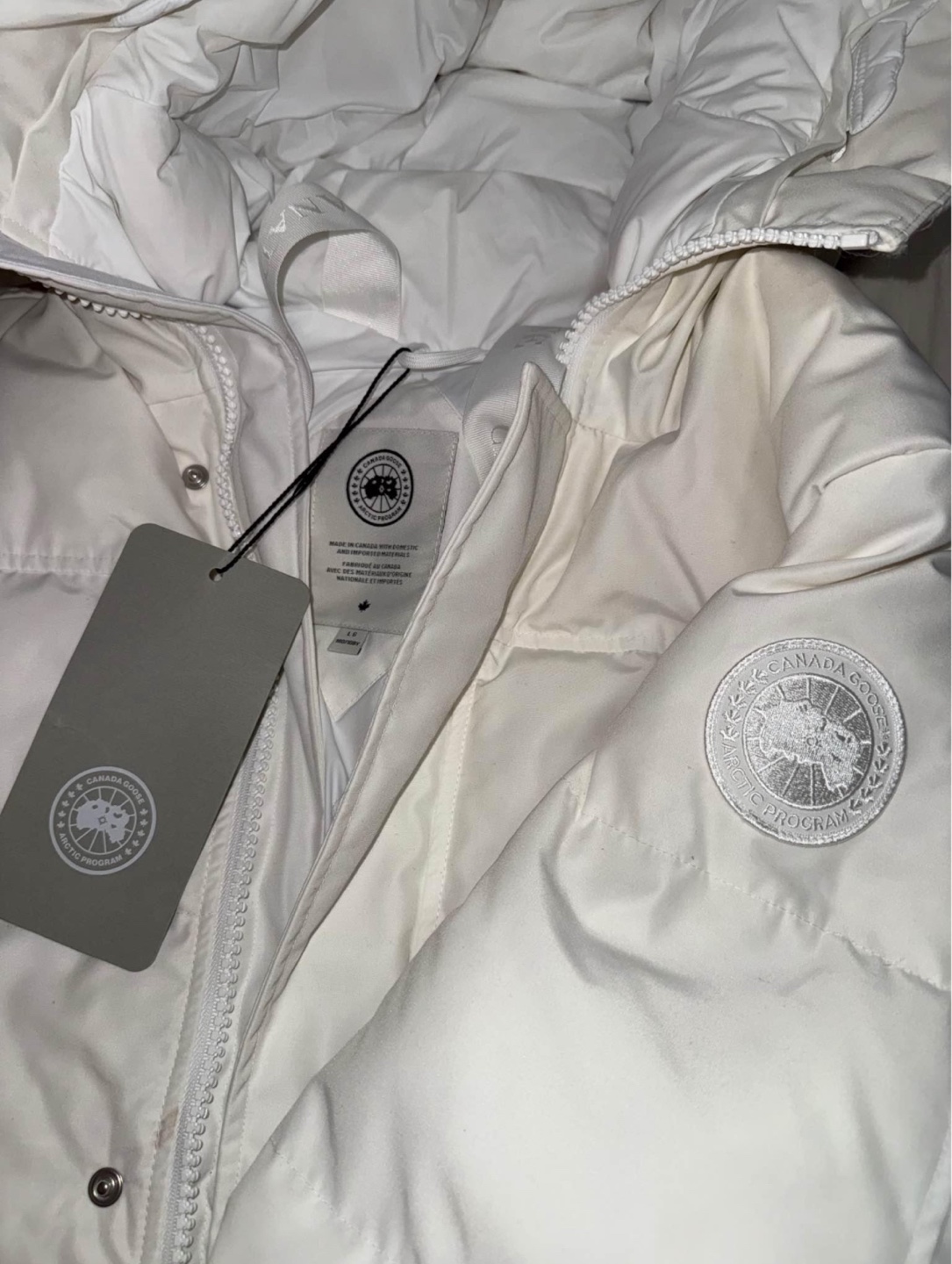 Canada Goose MacMillan Parka Black Label -White - Size L