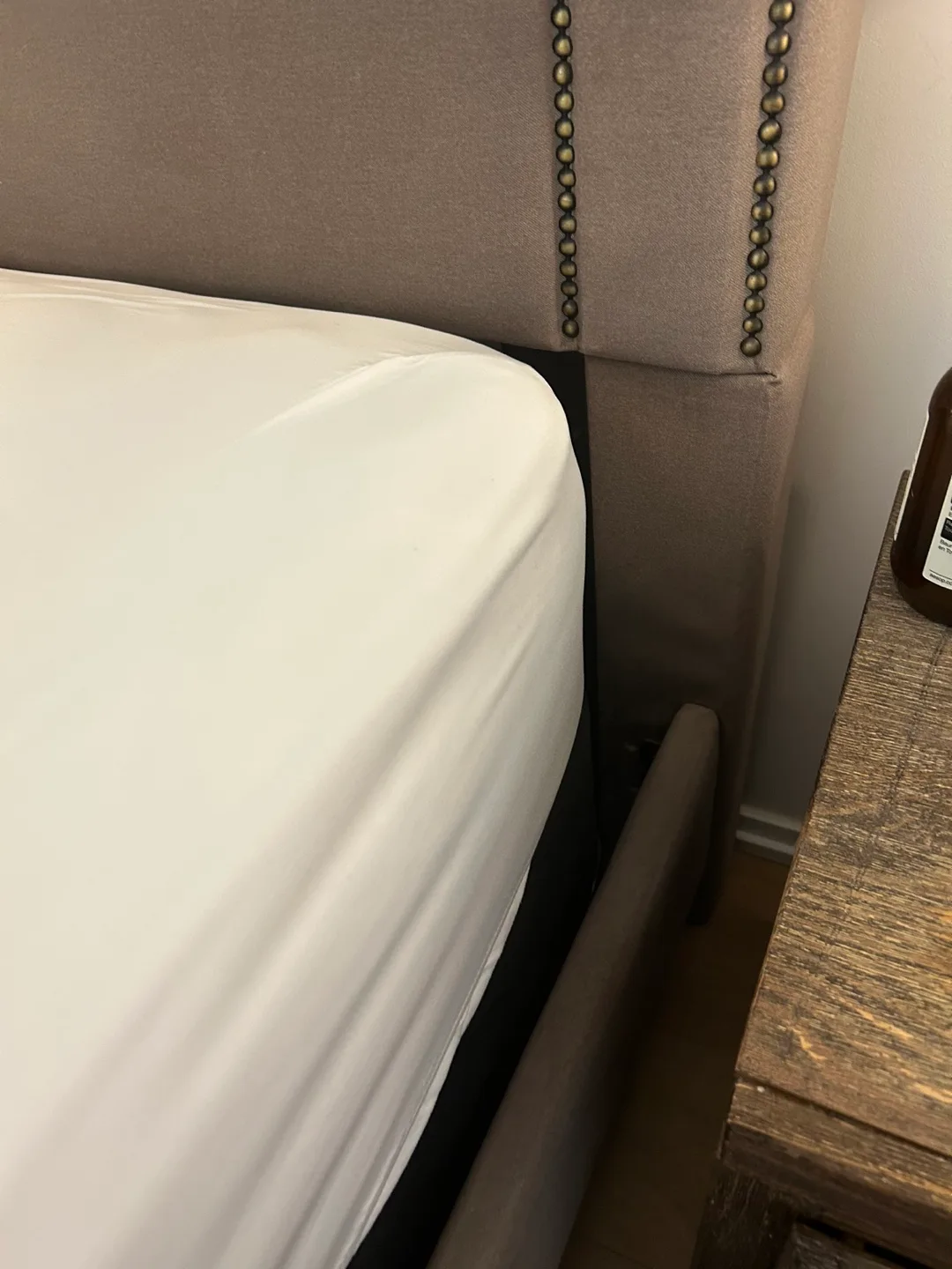 Queen bedframe, Taupe Upholstered, Nailhead Trim image indicator(4)