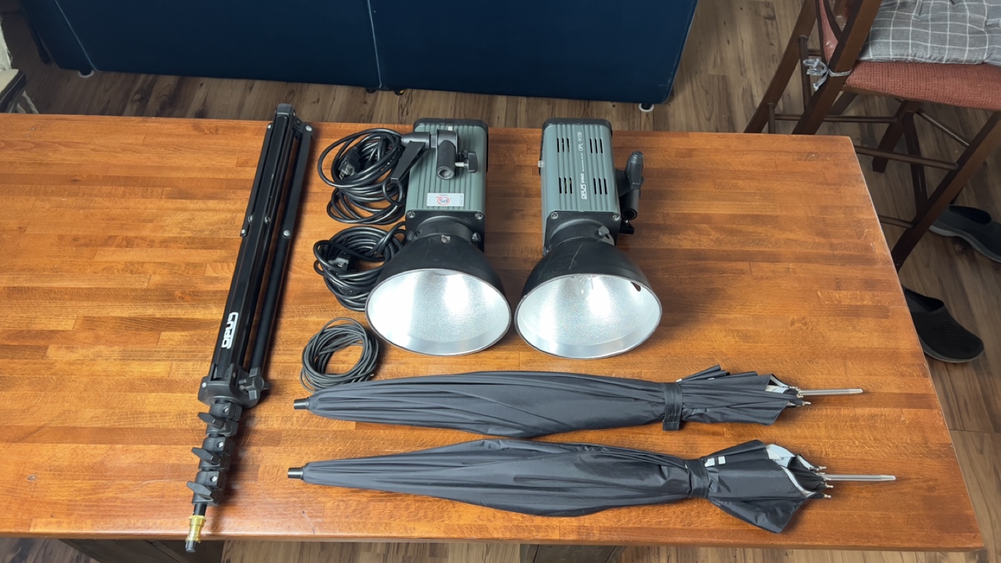 OPUS Studio Lighting Kit - 2x Flash Units, Stands, Umbrellas