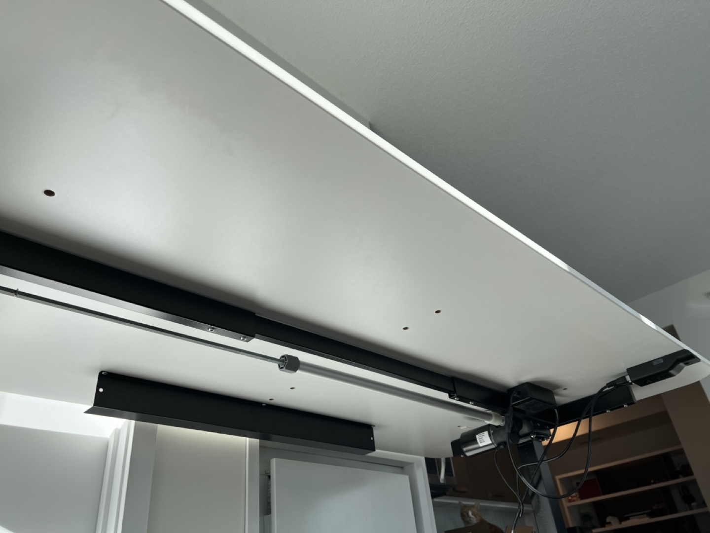 Electric Standing Desk - 63” x 31 1/2” - photo 4
