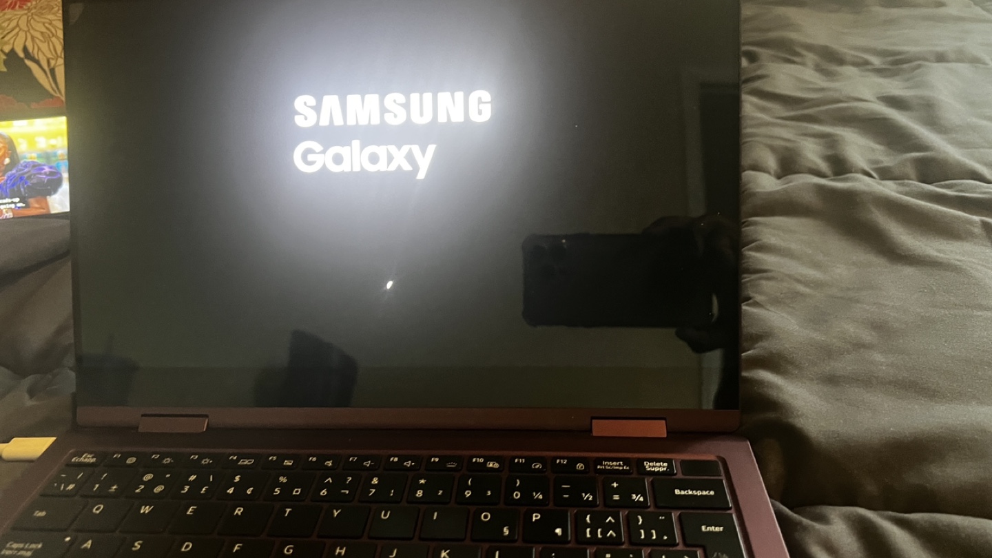 Samsung Galaxy Book2 Pro 360 Laptop - Burgundy - photo 5