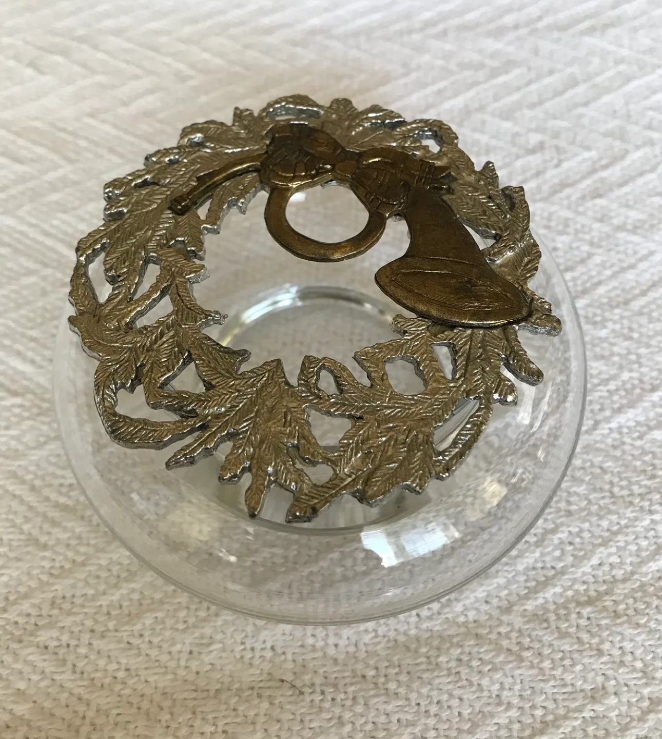 Vintage Holiday Potpourri Jar image indicator(3)