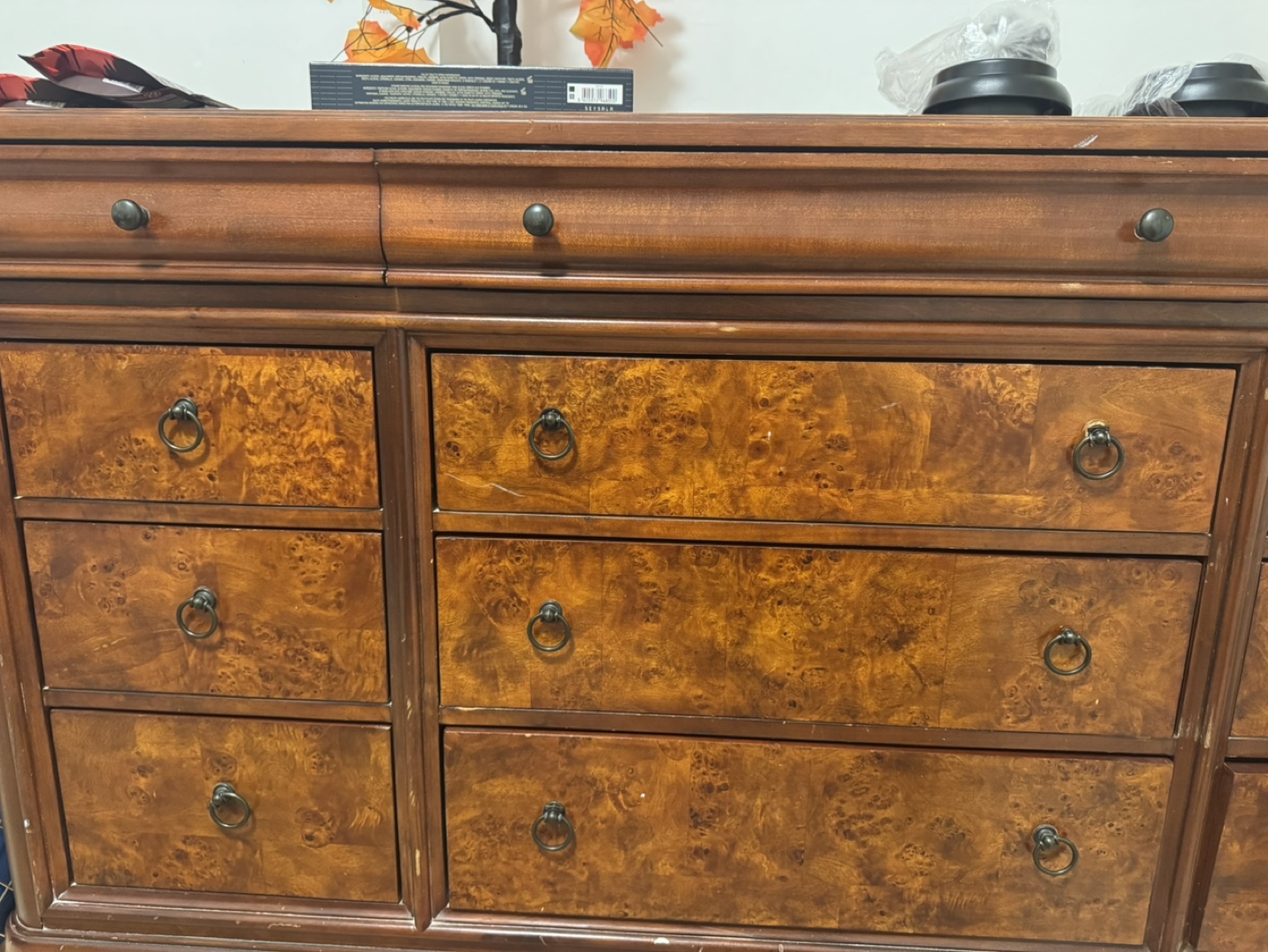 Large Wooden Dresser with 12 Drawers - photo 4