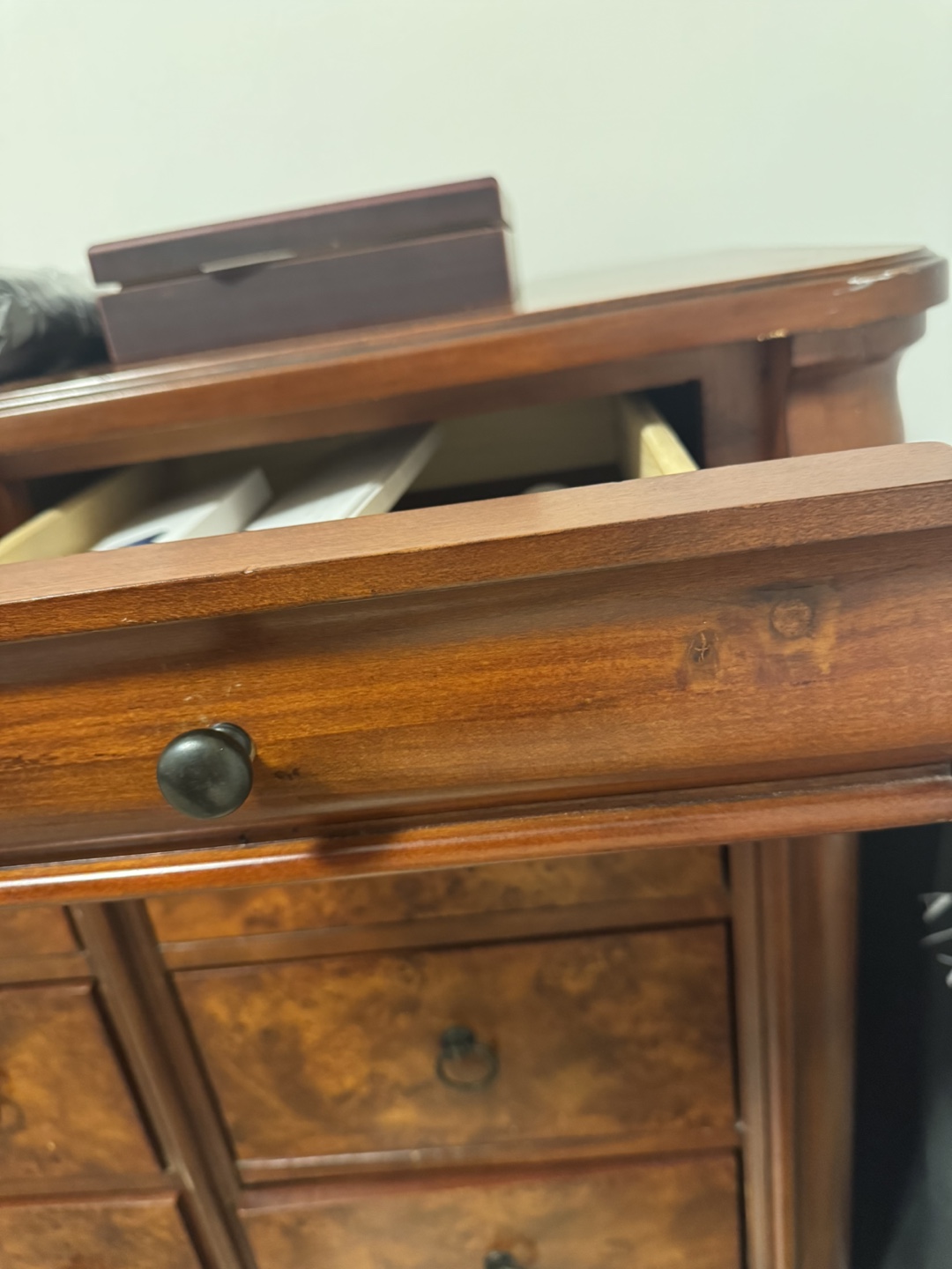 Large Wooden Dresser with 12 Drawers - photo 3
