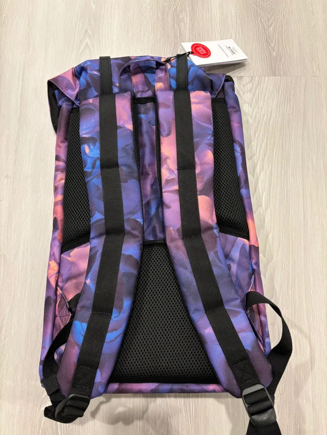 Herschel Brand new Little America 25L backpack image indicator(3)