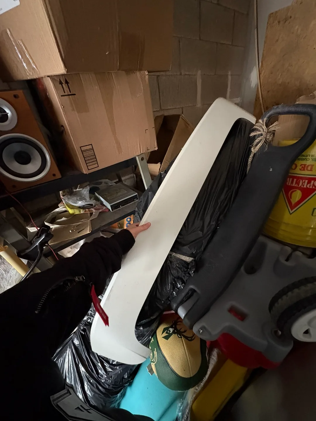 White Car Hood image indicator(2)