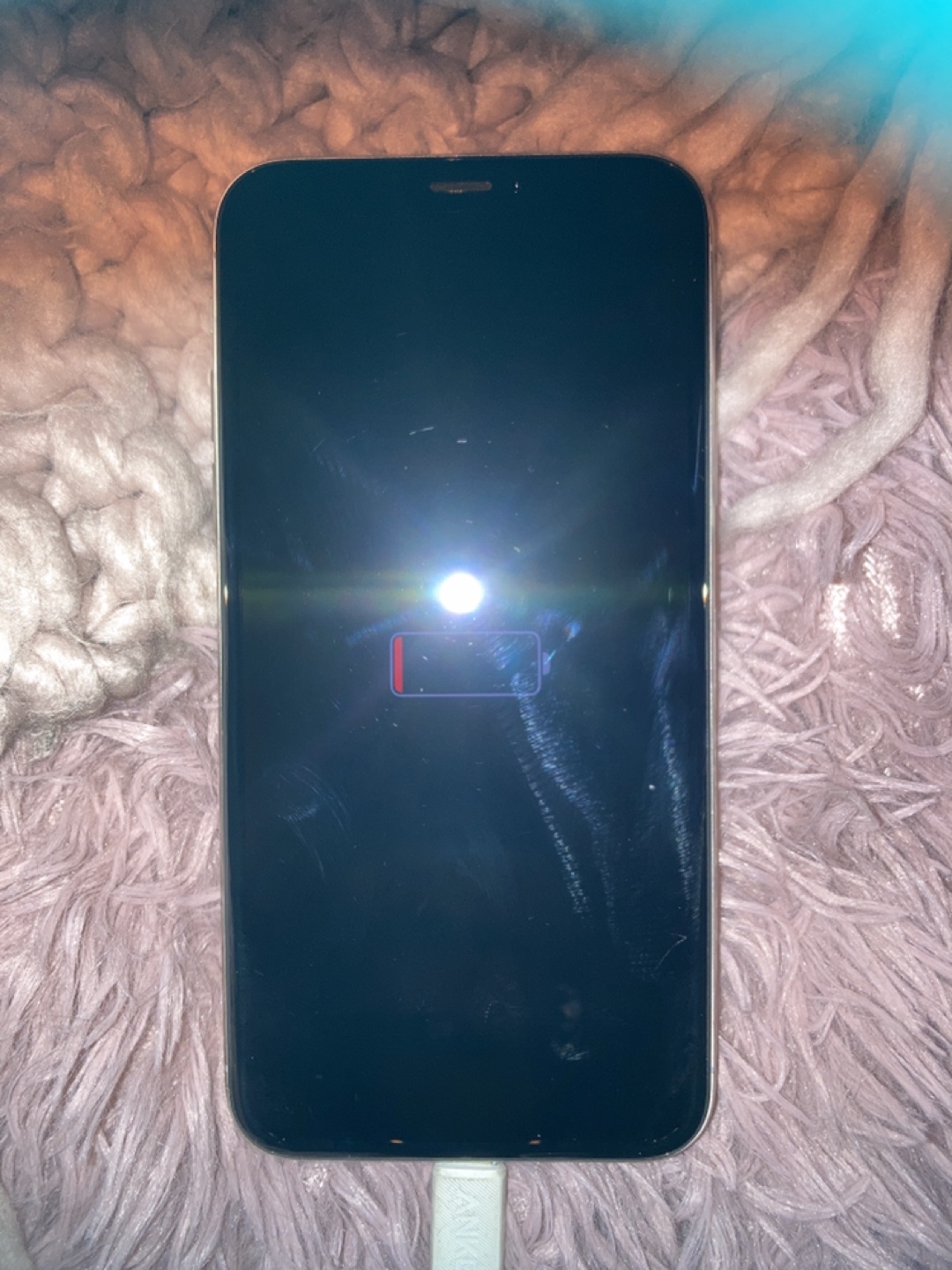 iPhone X - White - Used - photo 2
