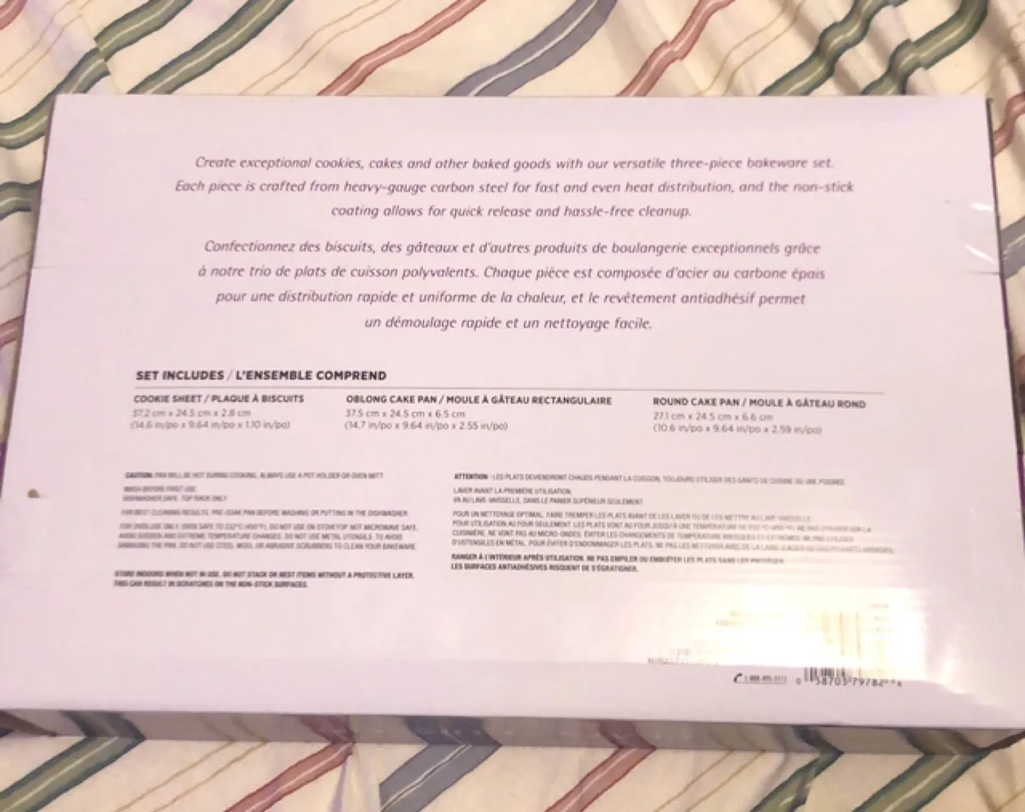 President's Choice 3-Piece Non-Stick Carbon Steel Bakeware Set image indicator(2)