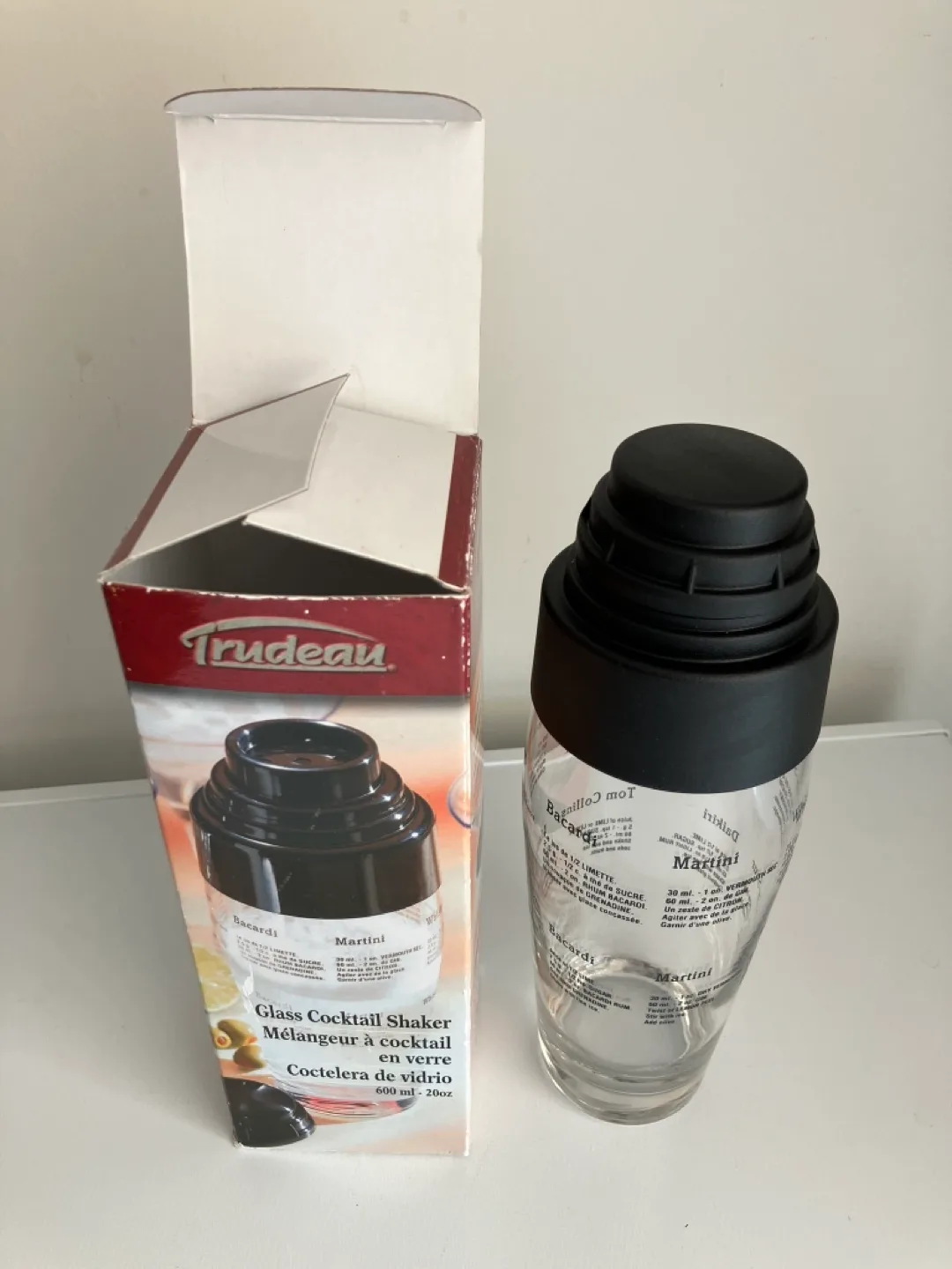 Trudeau Glass Cocktail Shaker - 20oz (600ml) image indicator(2)