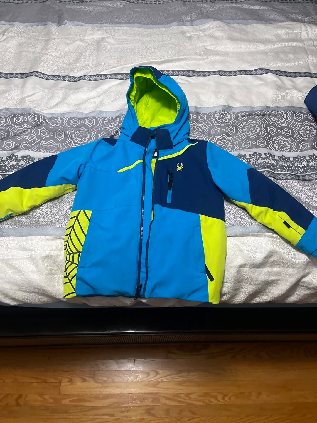 Spyder Kids Snowsuit - Size 7 image indicator(3)