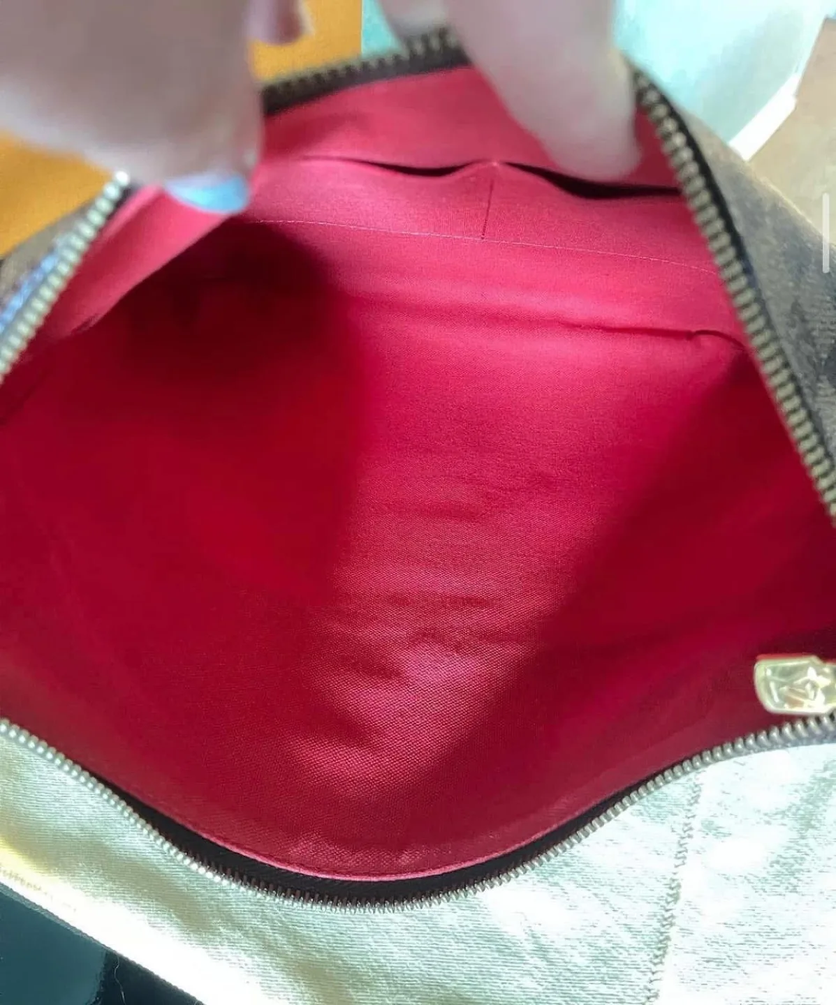 Louis Vuitton Bloomsbury  PM image indicator(3)