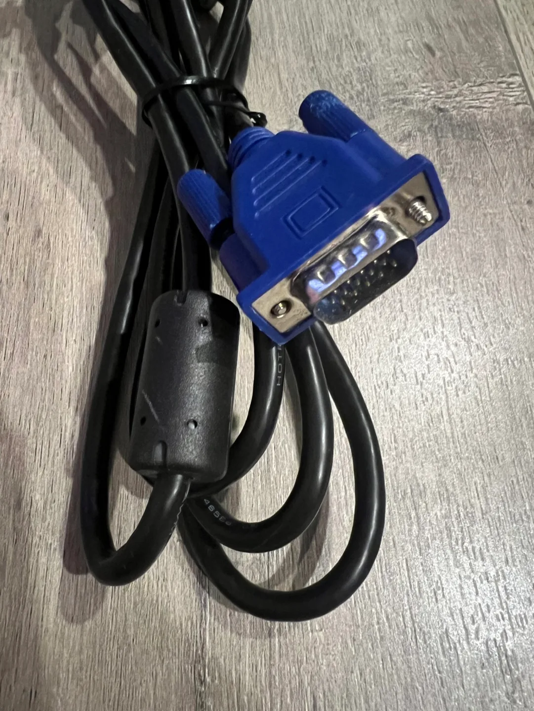 VGA Cable - 2x Male Connectors image indicator(3)