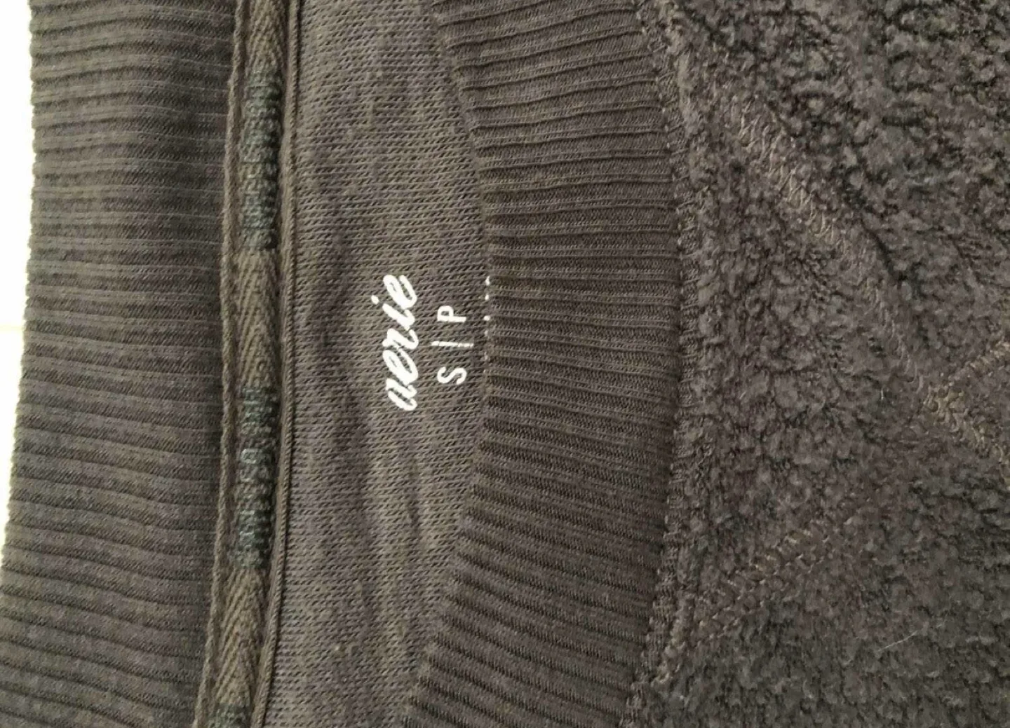 AERIE sweater image indicator(2)