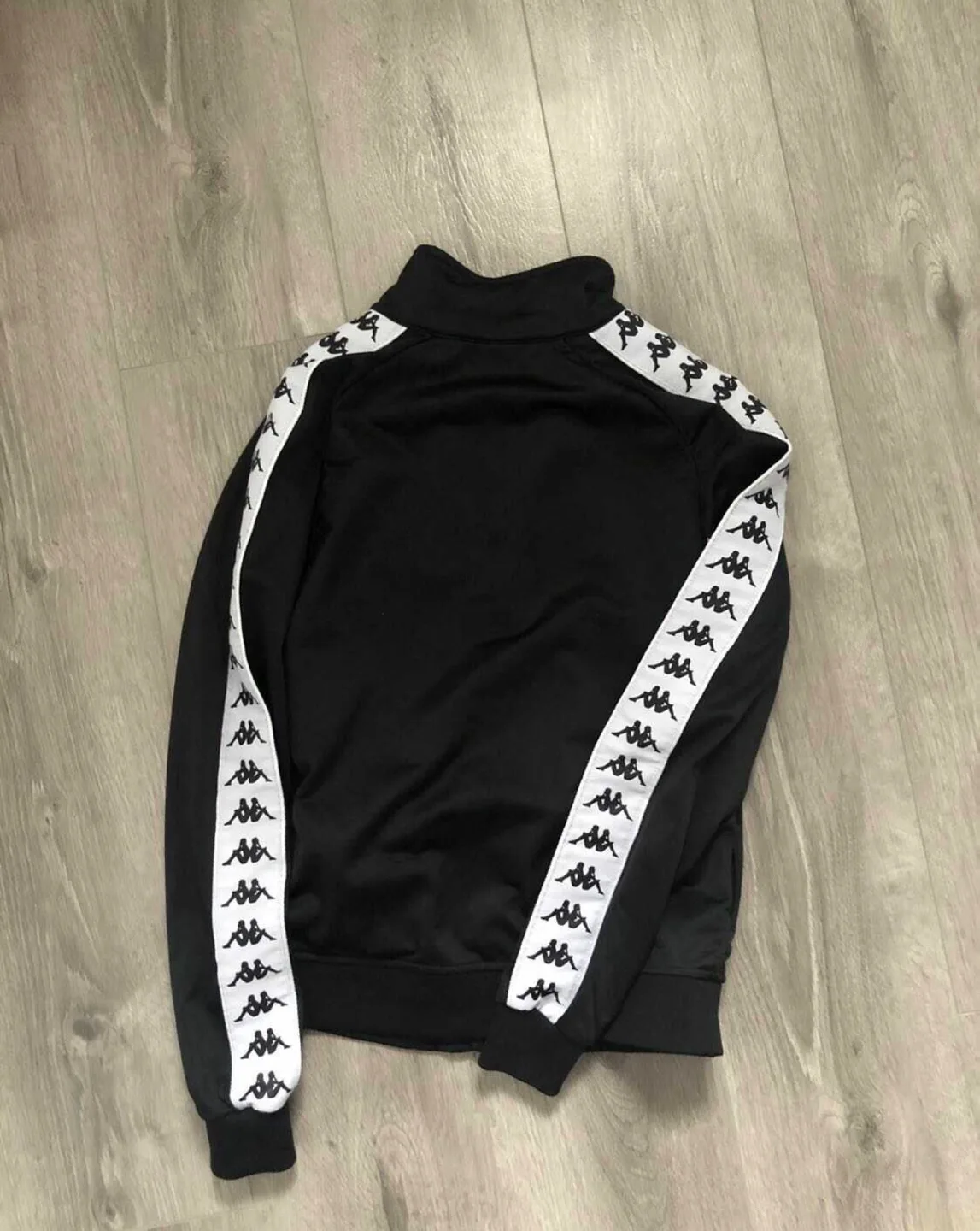 Kappa Jacket image indicator(3)