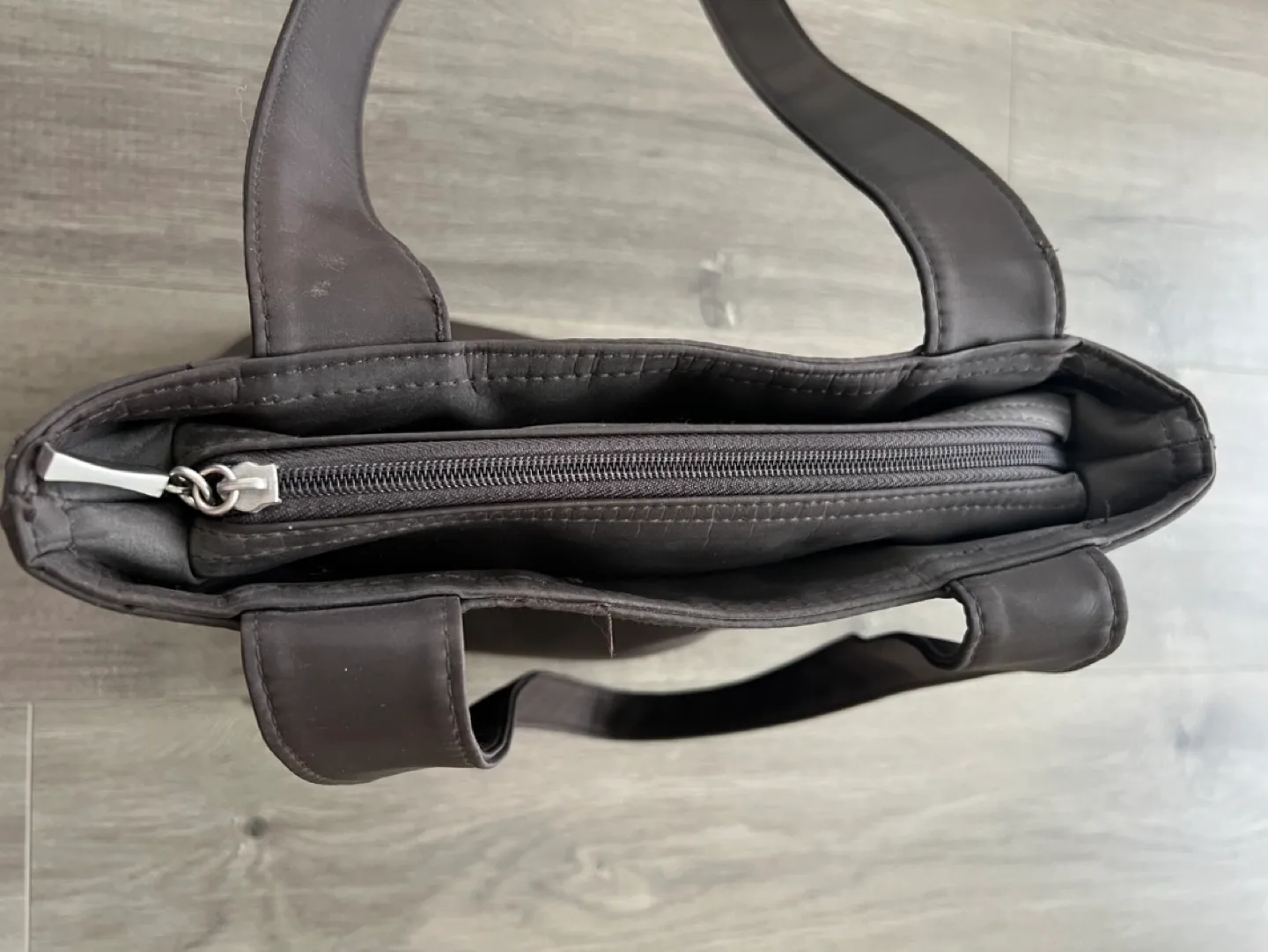 Ribbons Brown Tote Bag image indicator(7)