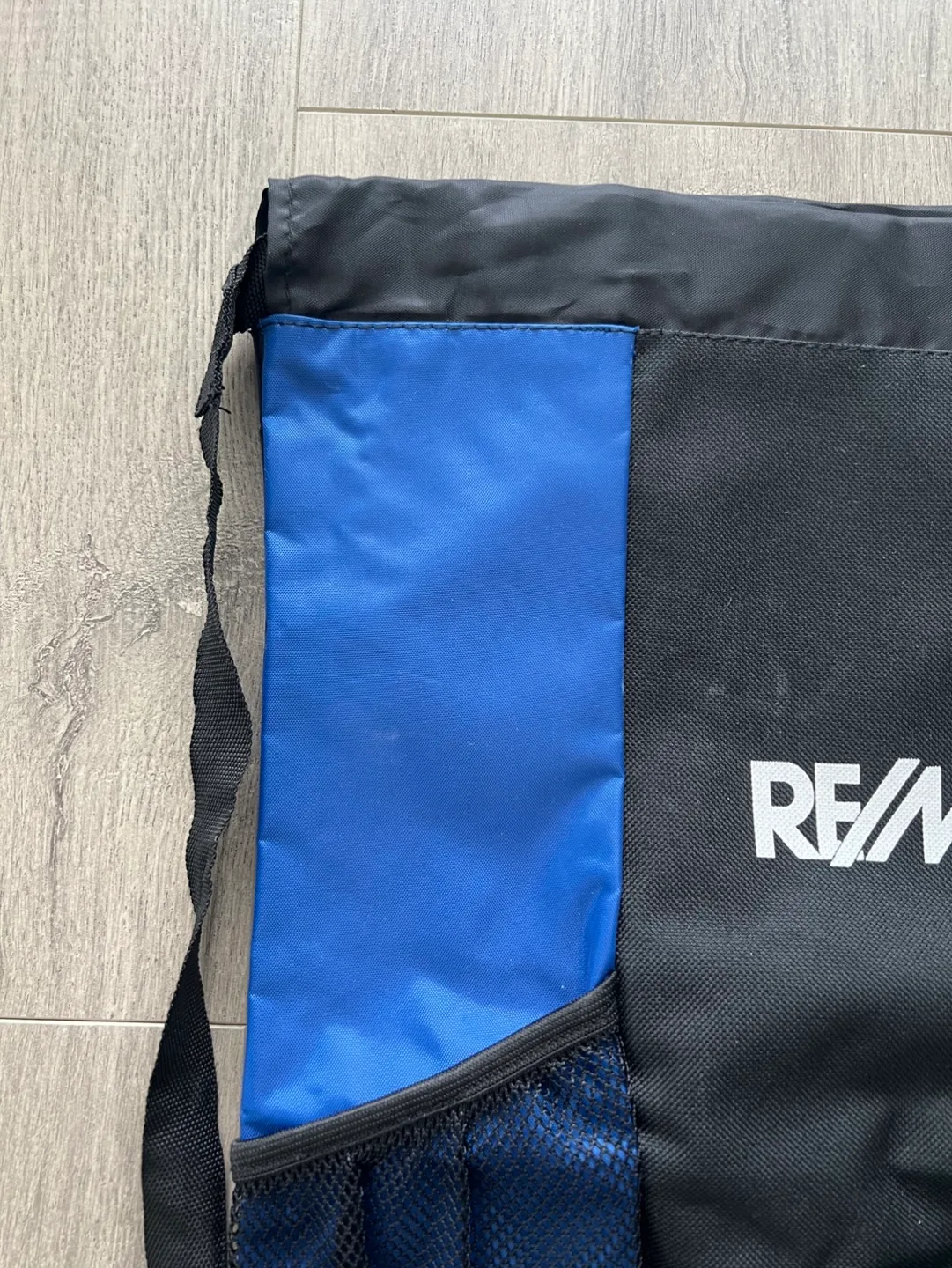 RE/MAX Branded Drawstring Backpack image indicator(6)