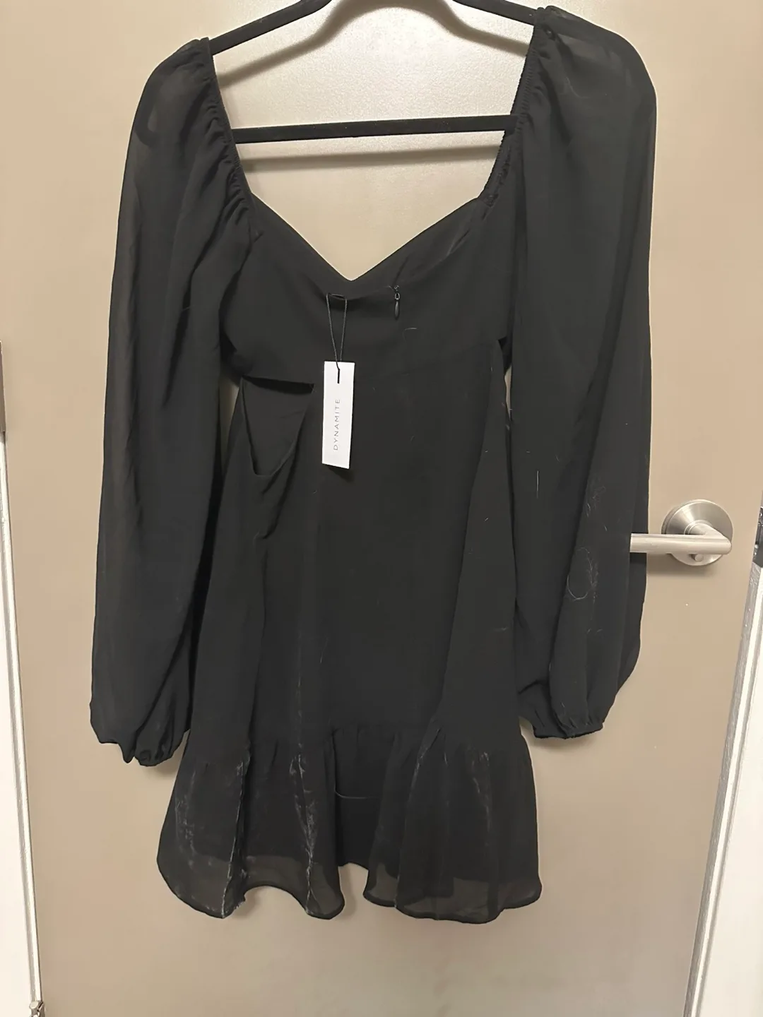 Long Sleeve Cut out flare mini dress (Dynamite) image indicator(2)