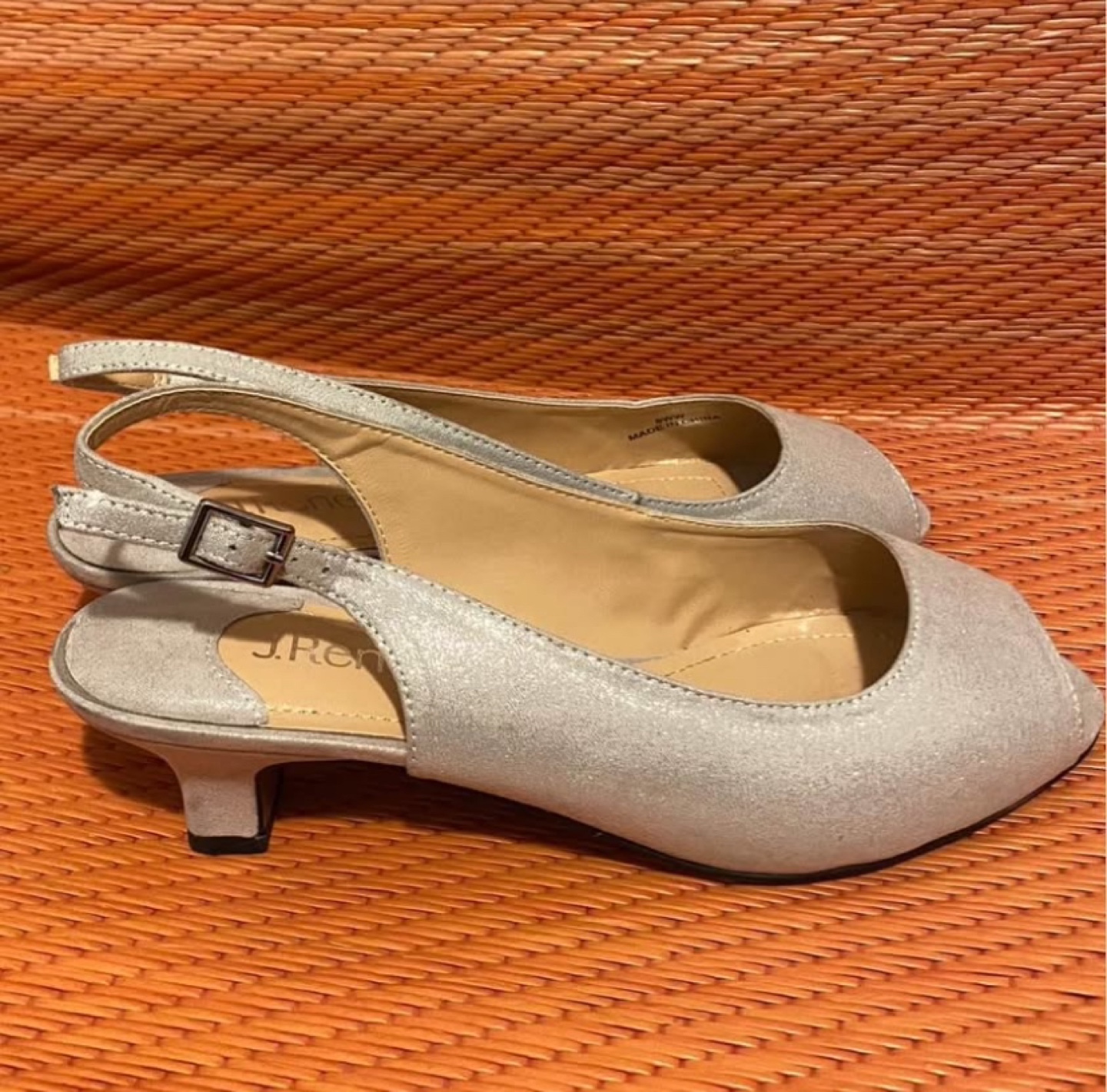 J. Renée Women's Silver Slingback  Size 8WW - photo 4