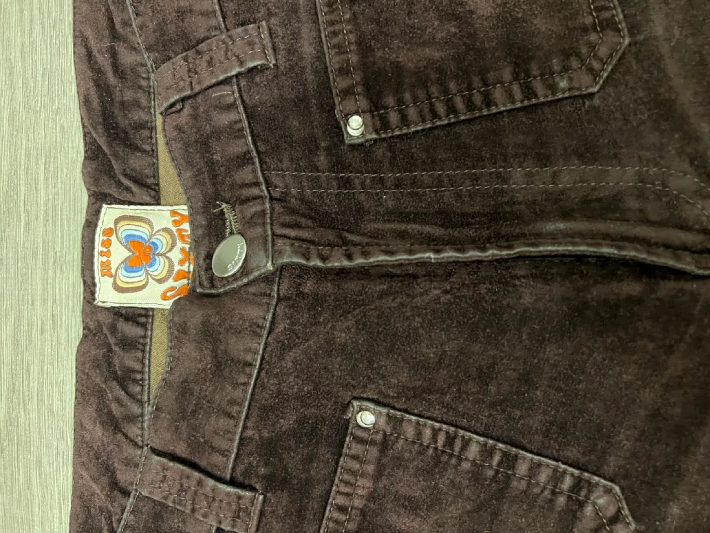 Vintage Sixty  Dark Brown Velvet Pants Size 28/29 image indicator(5)