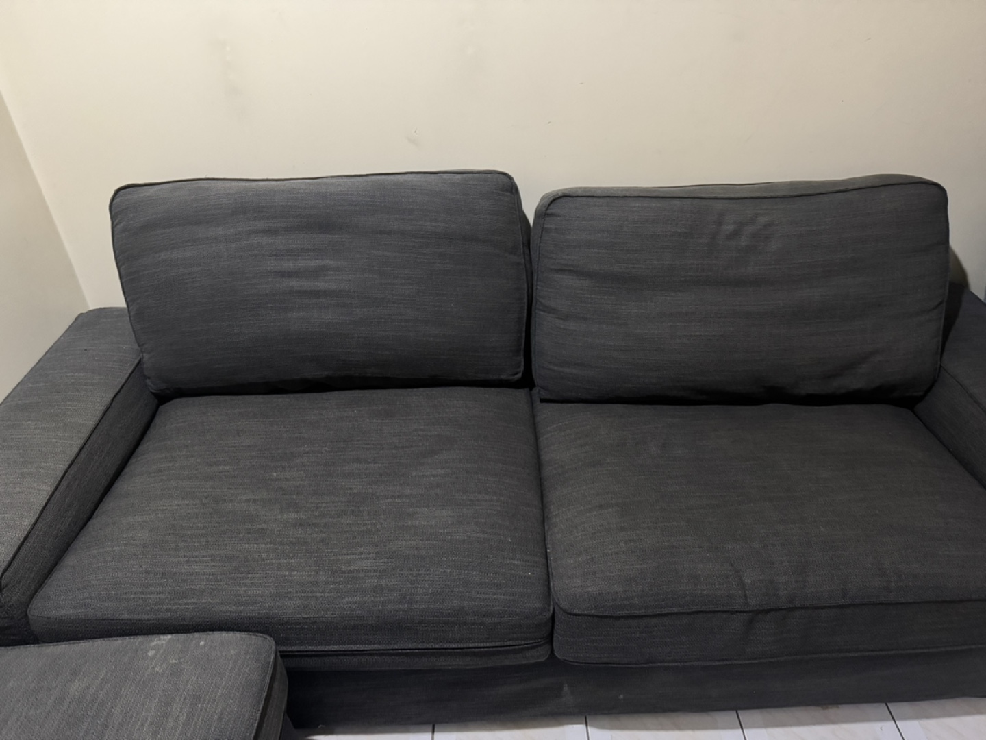 IKEA: 2-seat sofa with ottoman - dark grey - photo 2