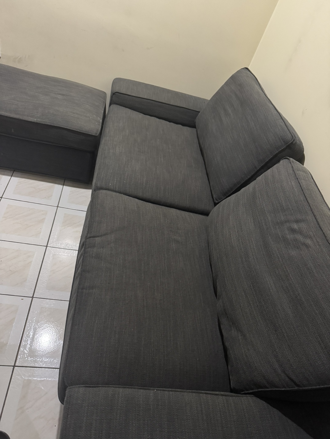 IKEA: 2-seat sofa with ottoman - dark grey - photo 3