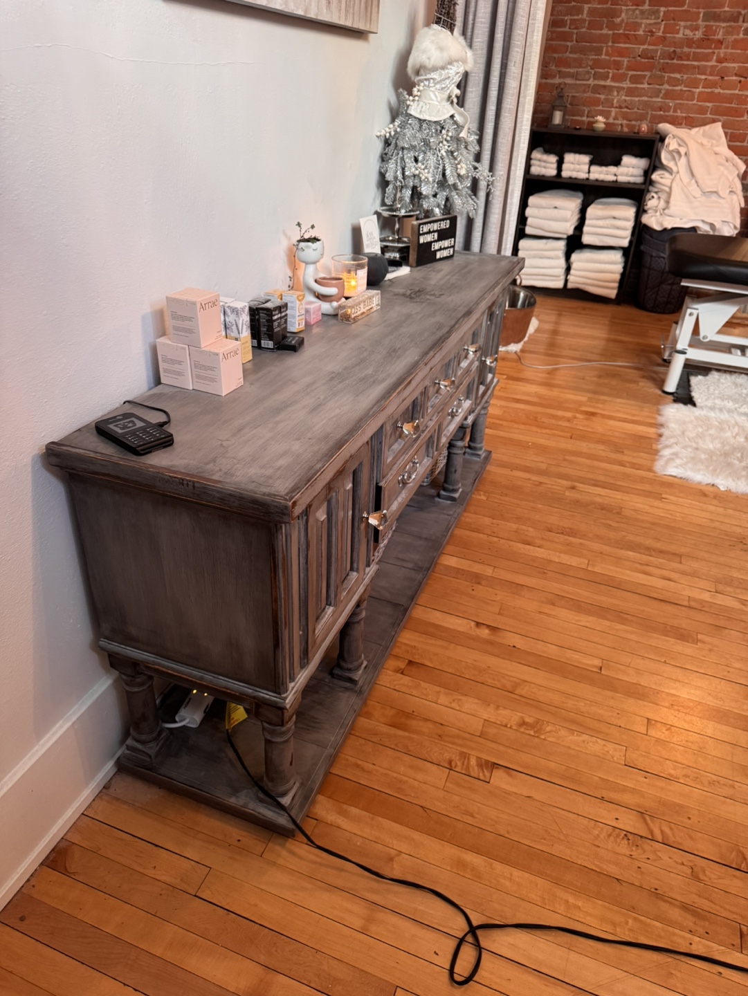 Vintage / antique grey sideboard and cabinet - photo 2