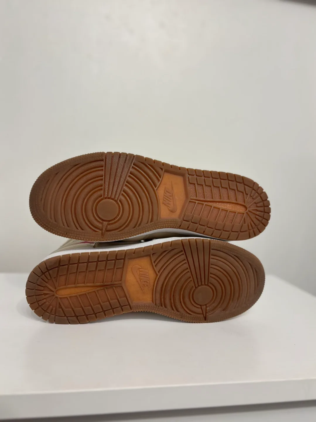 Air Jordan 1 Mid Utility GS 'Fleece image indicator(2)