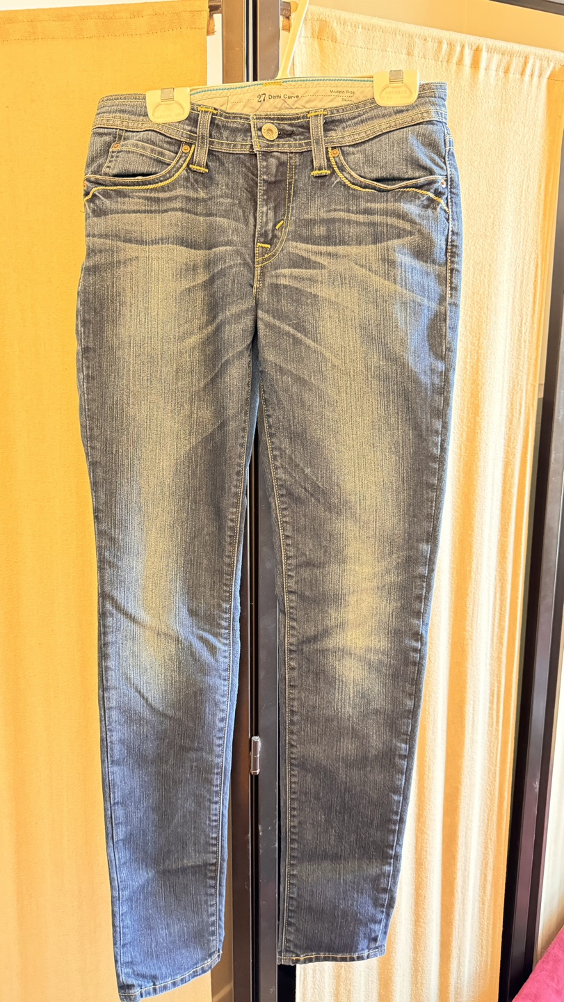 Ladies Wash Denim Jeans - photo 3