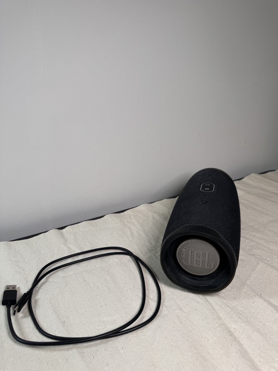 JBL Bluetooth Speaker - photo 3
