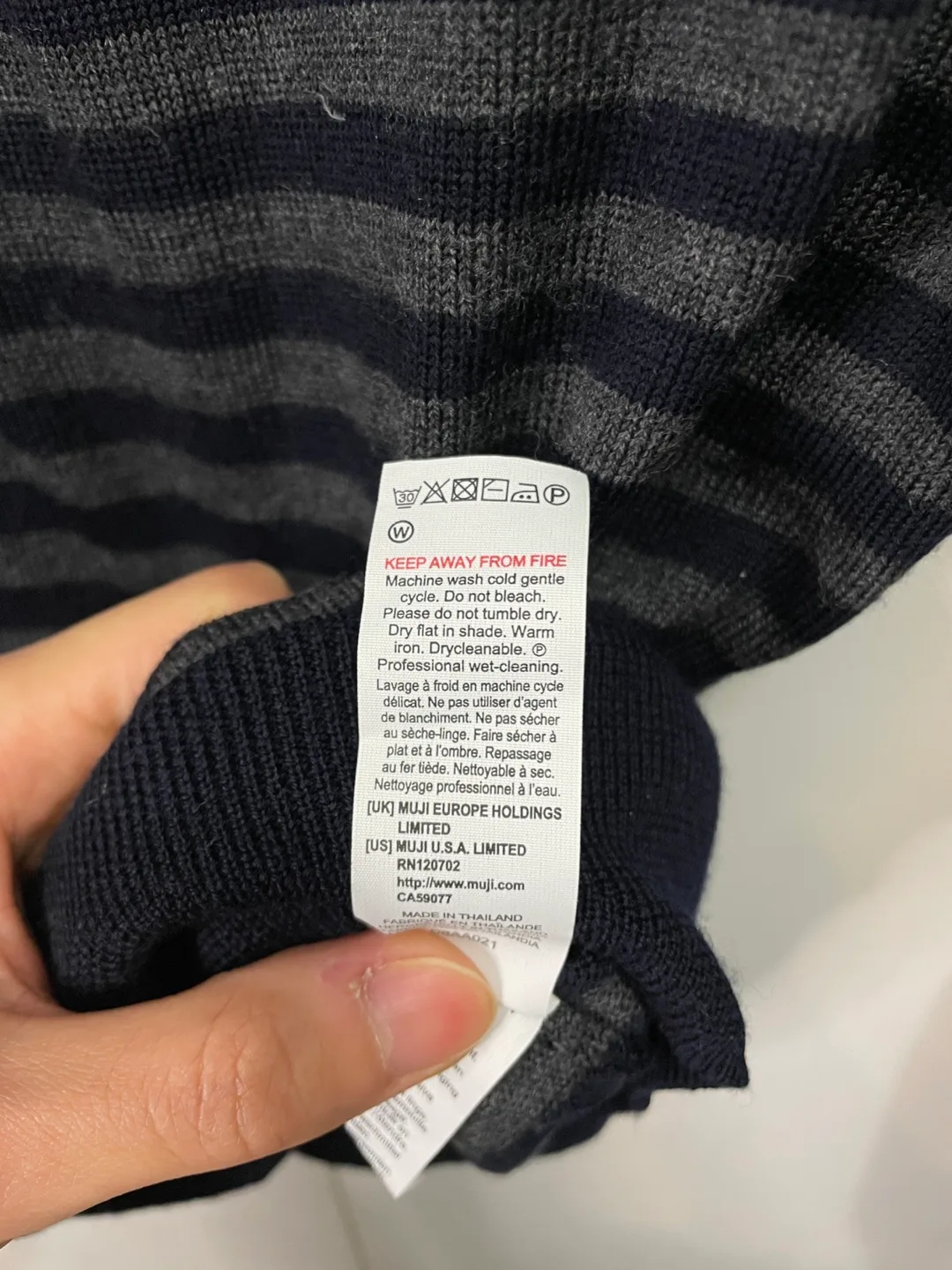Muji 100% Wool Sweater image indicator(4)