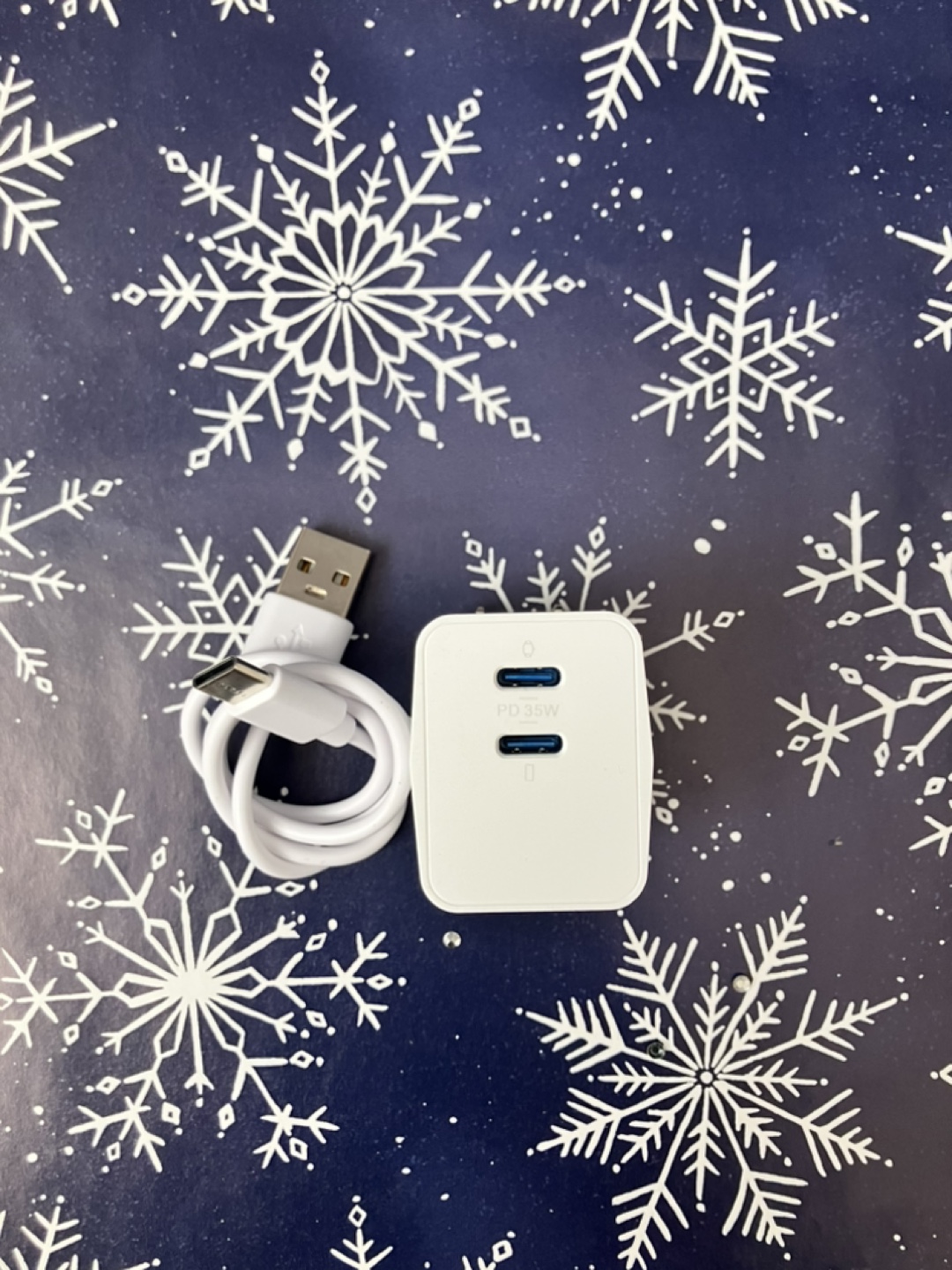 Insignia 20W Dual USB-A and USB-C Wall Charger with Cable - photo 2