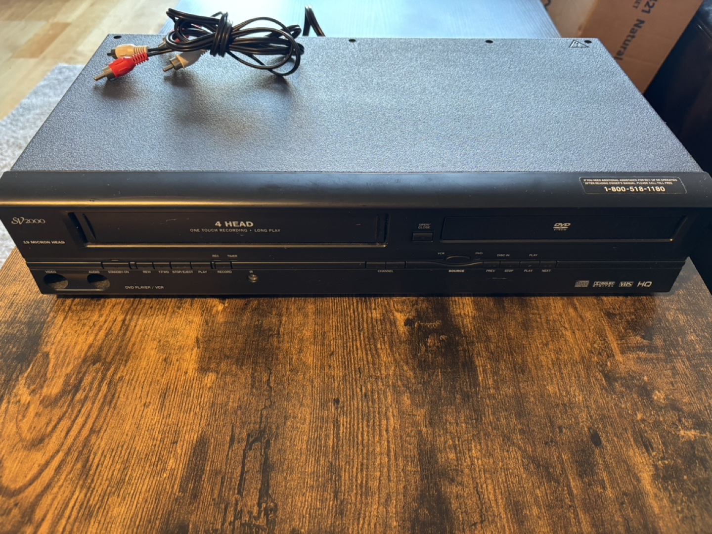 Sanyo VHS VCR/DVD Combo Player + VHS Tapes - photo 2