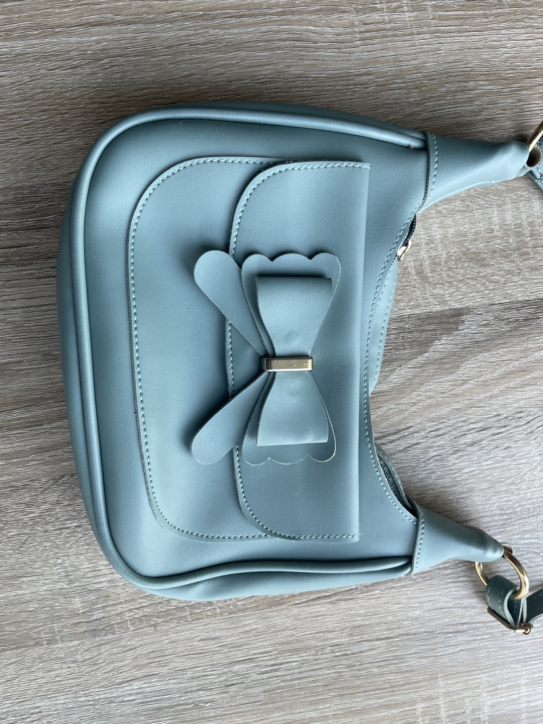 *‼️Moving Sale‼️* Brand new-Cute sage green crossbody bag - photo 3