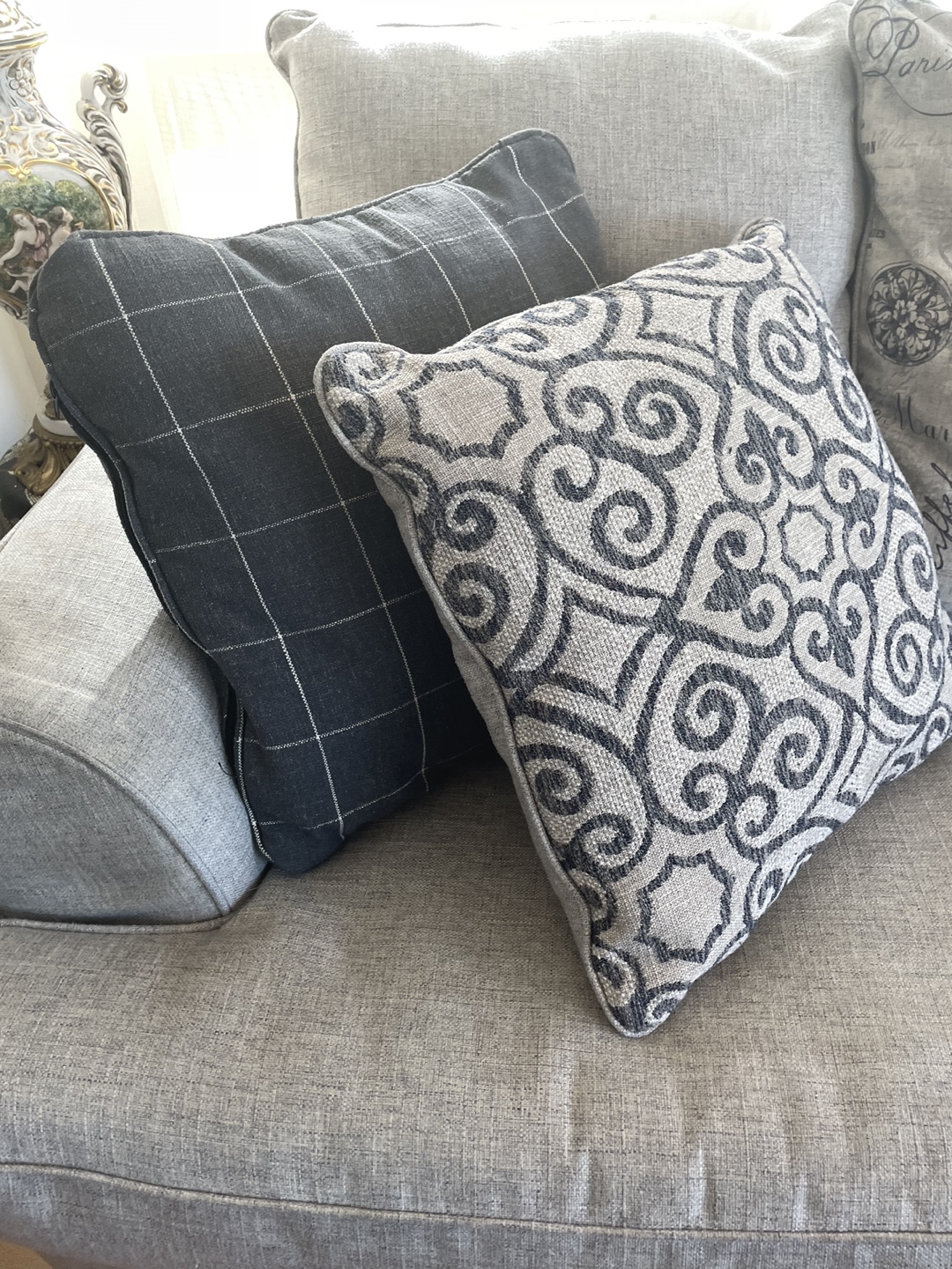 Ashley 3 and 1 sofa - photo 3