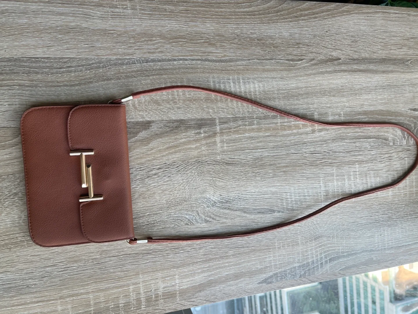 *‼️Moving Sale‼️* Brand new Brown Leather Crossbody Bag thumbnail