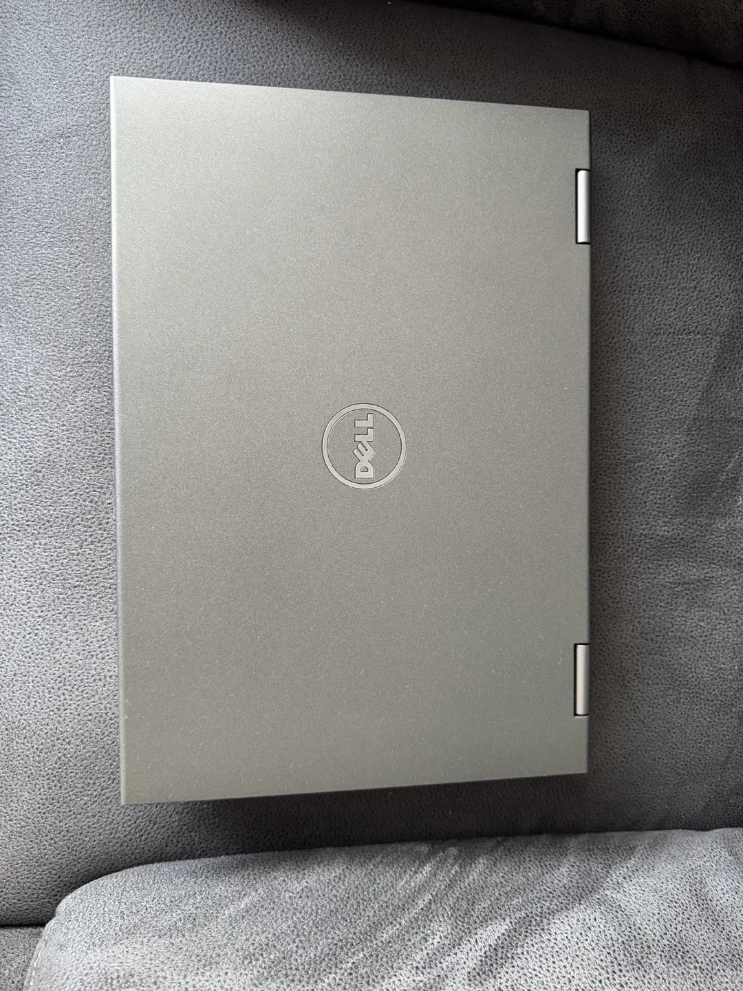 Dell Inspiron 2-in-1 Laptop image indicator(2)